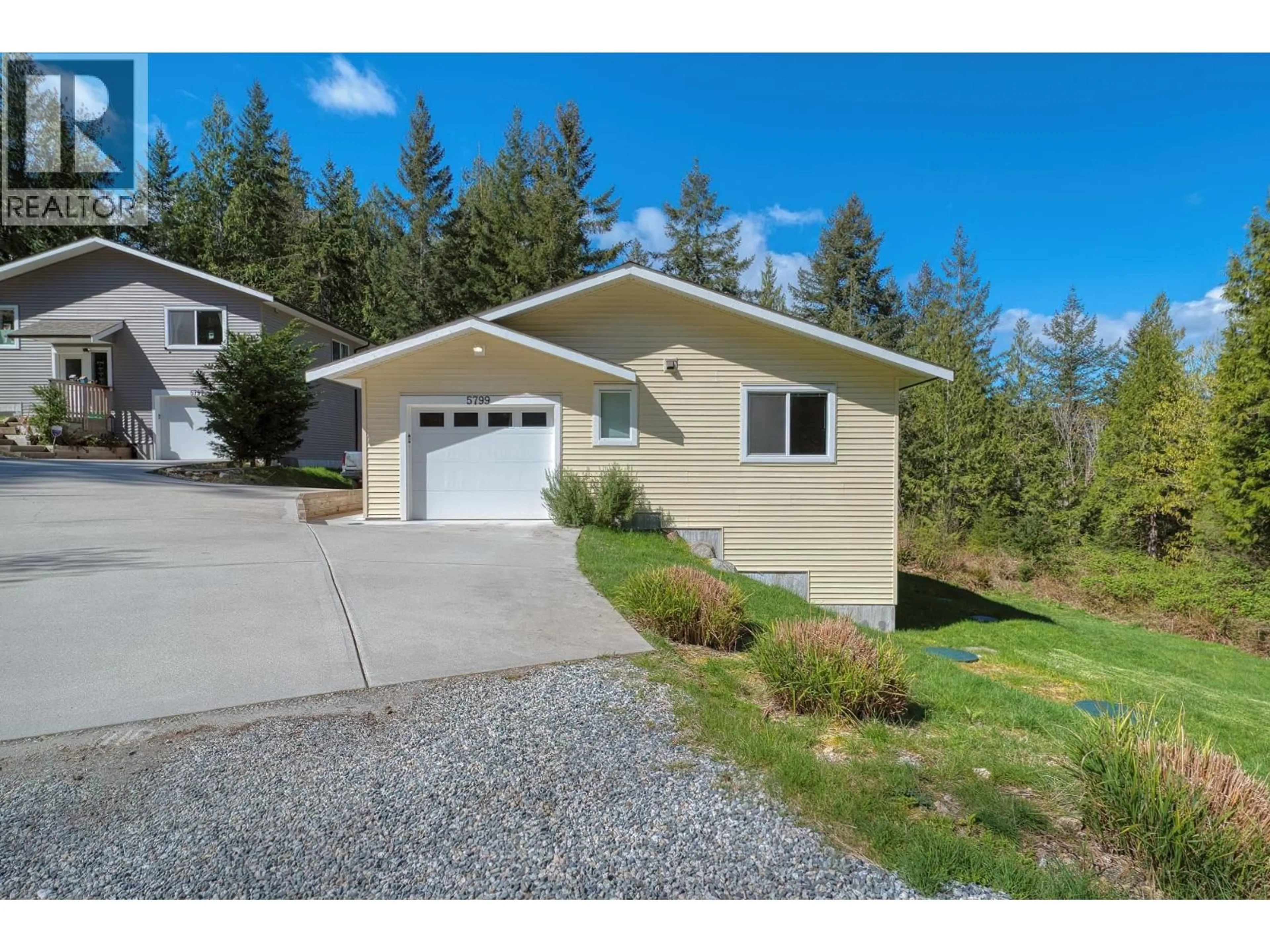 Home with vinyl exterior material, street for 5799 SANDY HOOK ROAD, Sechelt British Columbia V7Z0P1