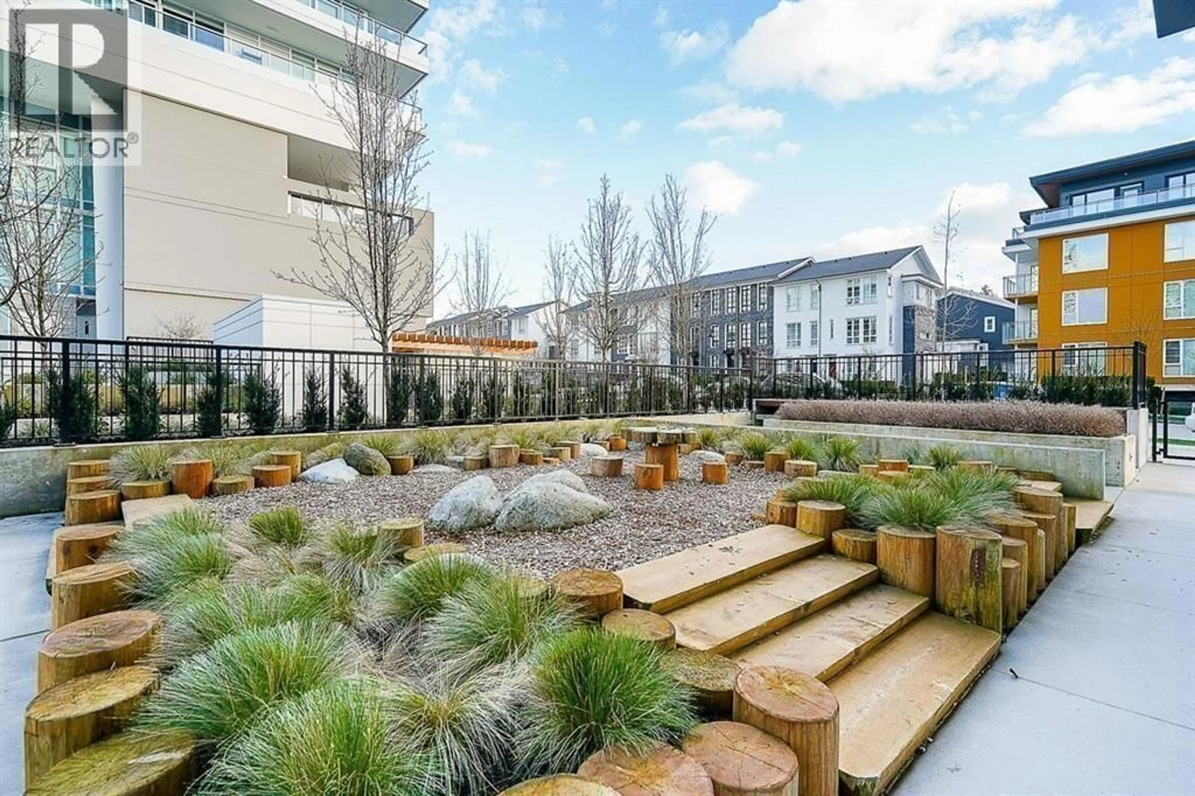 Patio, unknown for 2706 - 657 WHITING WAY, Coquitlam British Columbia V3J0J6