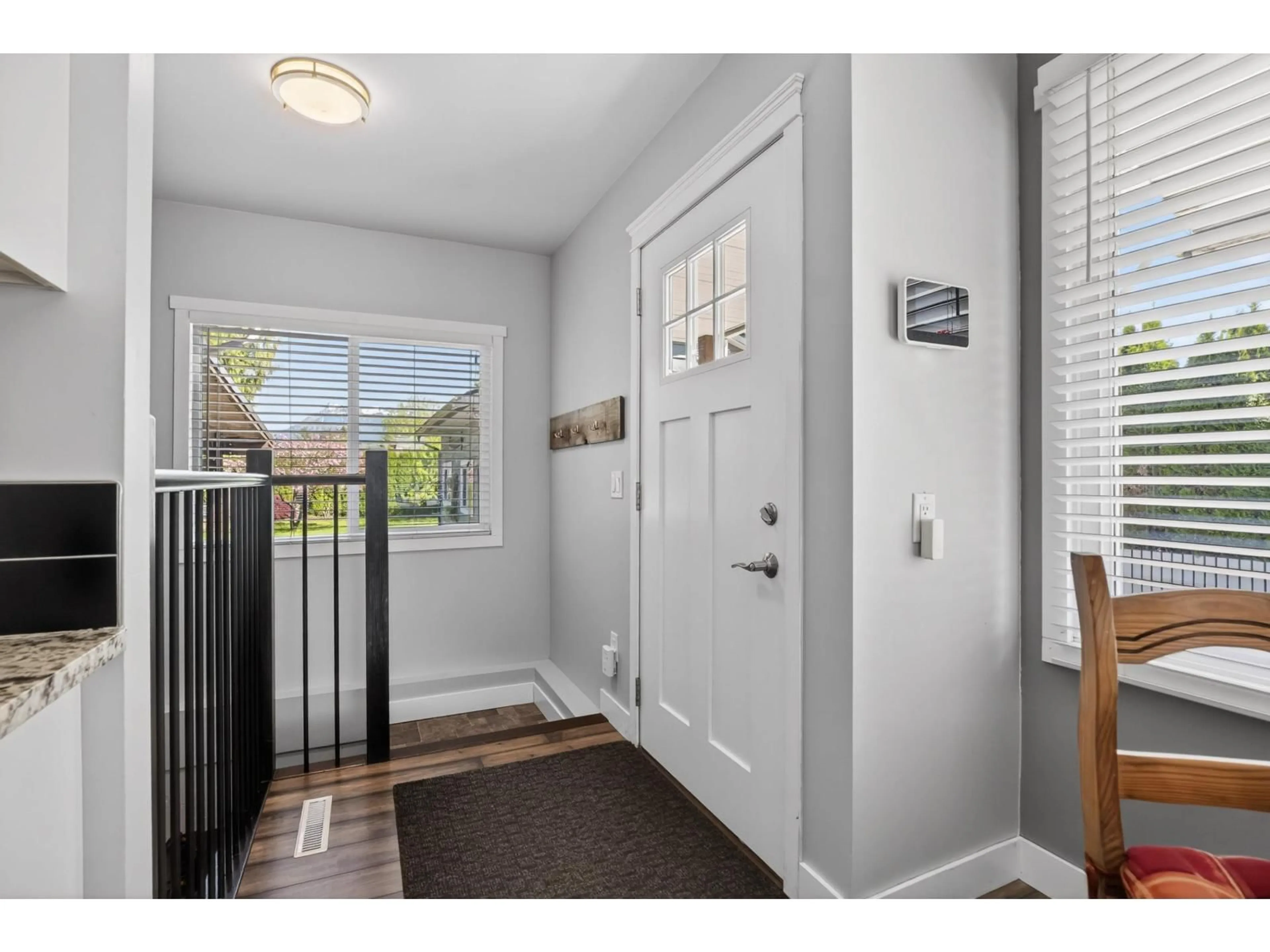 Indoor entryway for 9634 HAZEL STREET, Chilliwack British Columbia V2P5N9