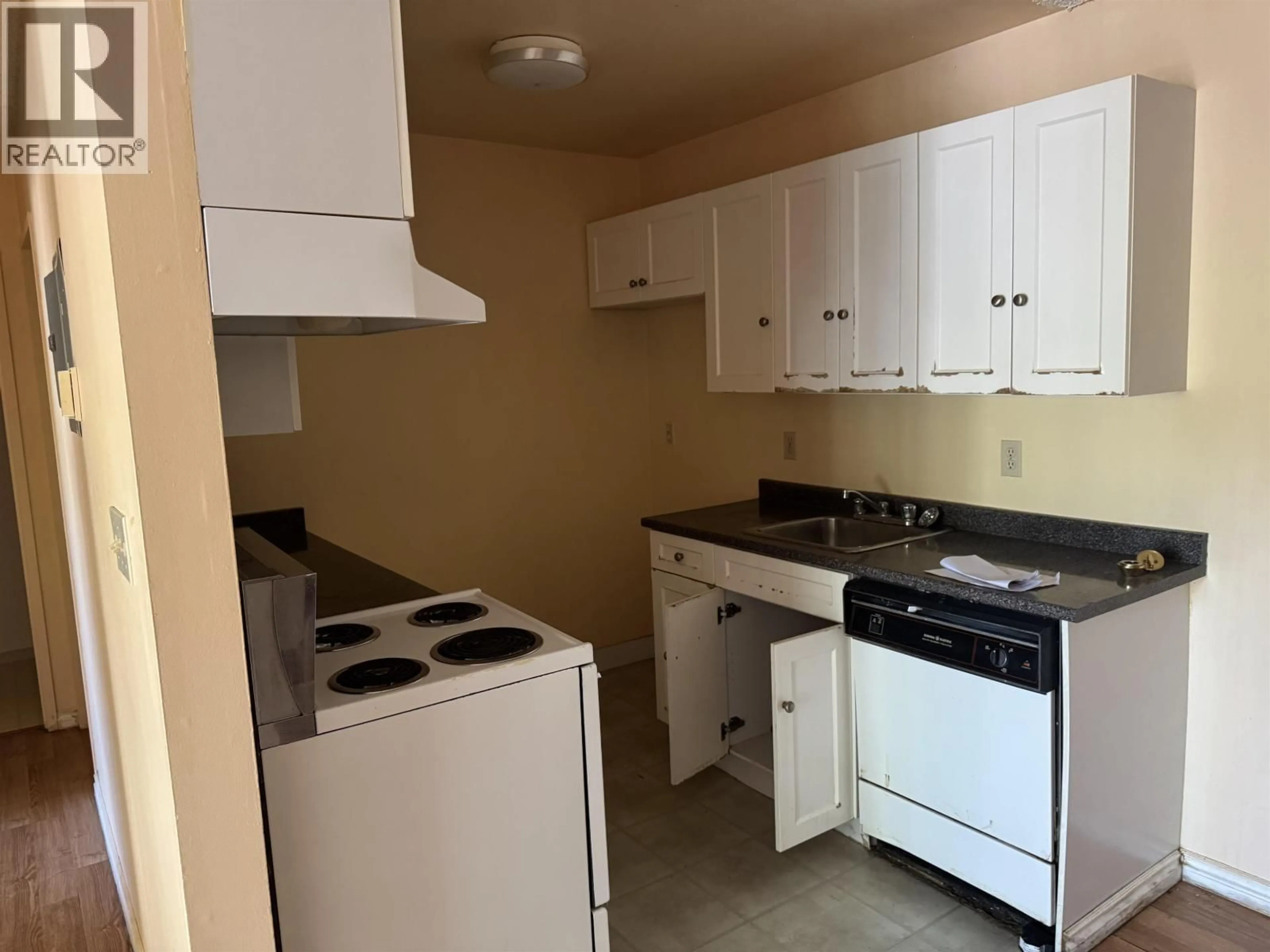 Standard kitchen, unknown for 201 - 7280 LINDSAY ROAD, Richmond British Columbia V7C3M6