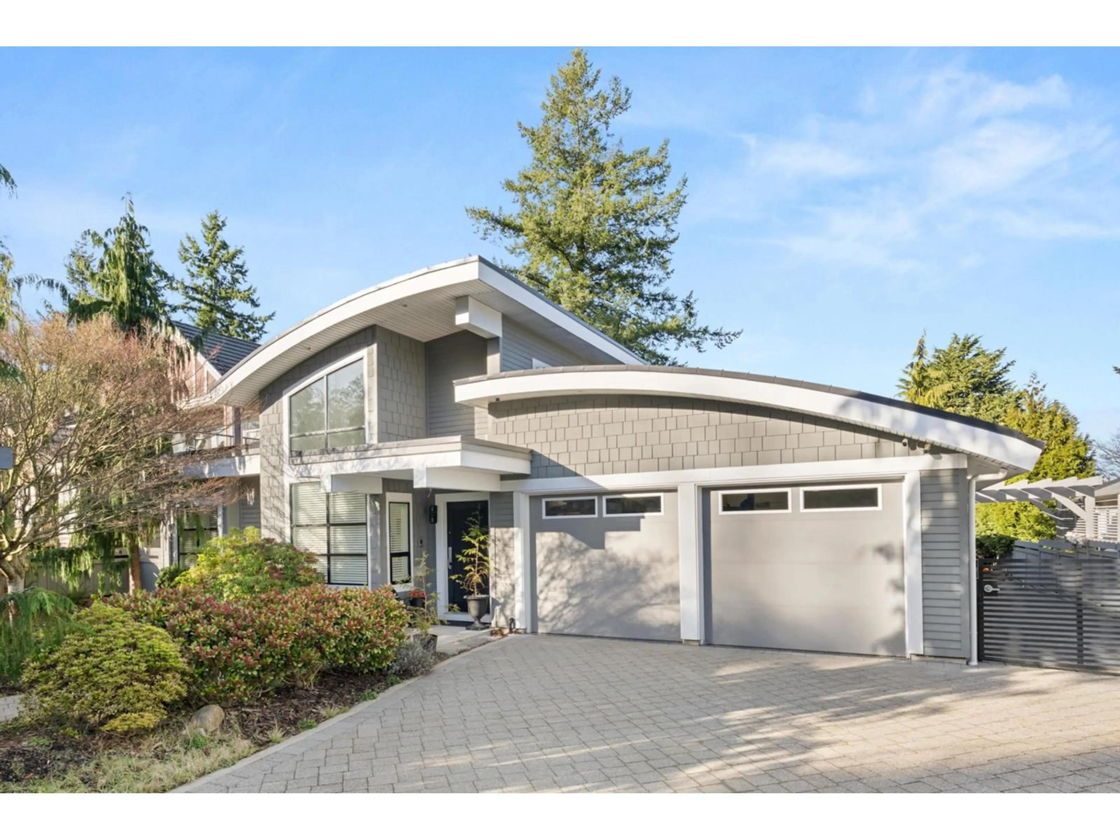 Home with vinyl exterior material, street for 15461 18TH AVENUE, Surrey British Columbia V4A1X1