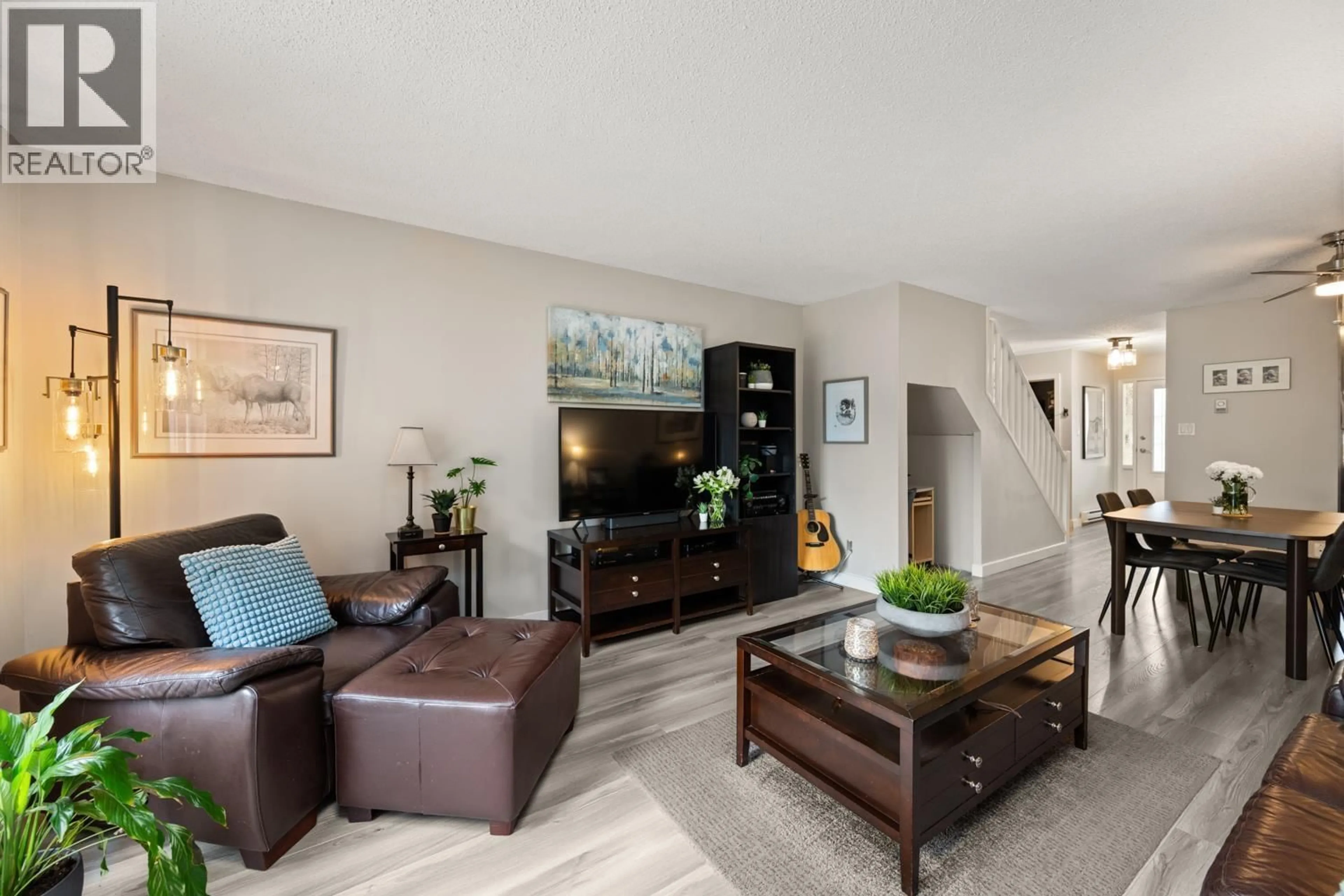 Living room with furniture, unknown for 48 - 11160 KINGSGROVE AVENUE, Richmond British Columbia V7A3A9