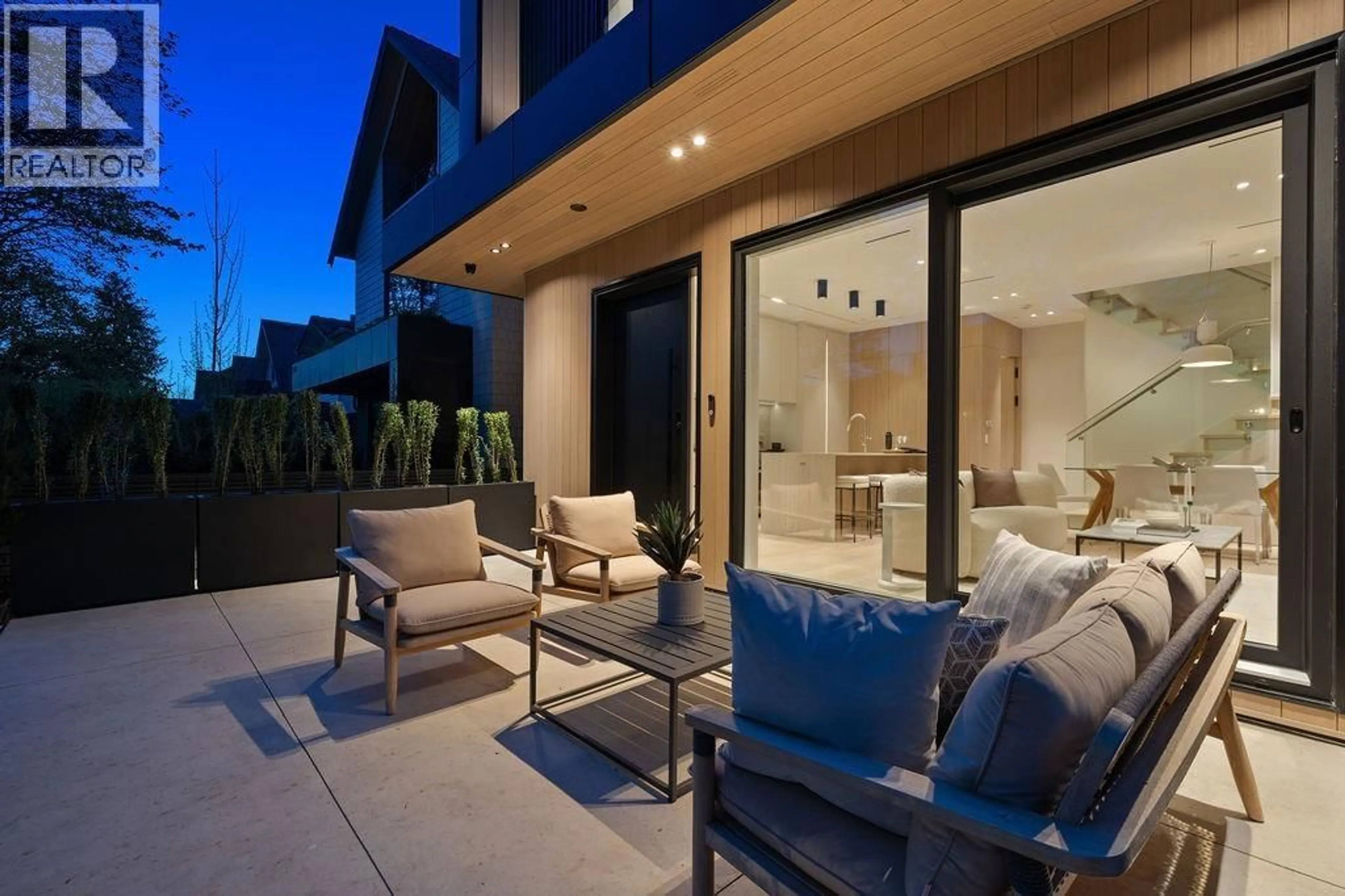 Patio, street for 1 - 2935 15TH AVENUE, Vancouver British Columbia V6K3A2