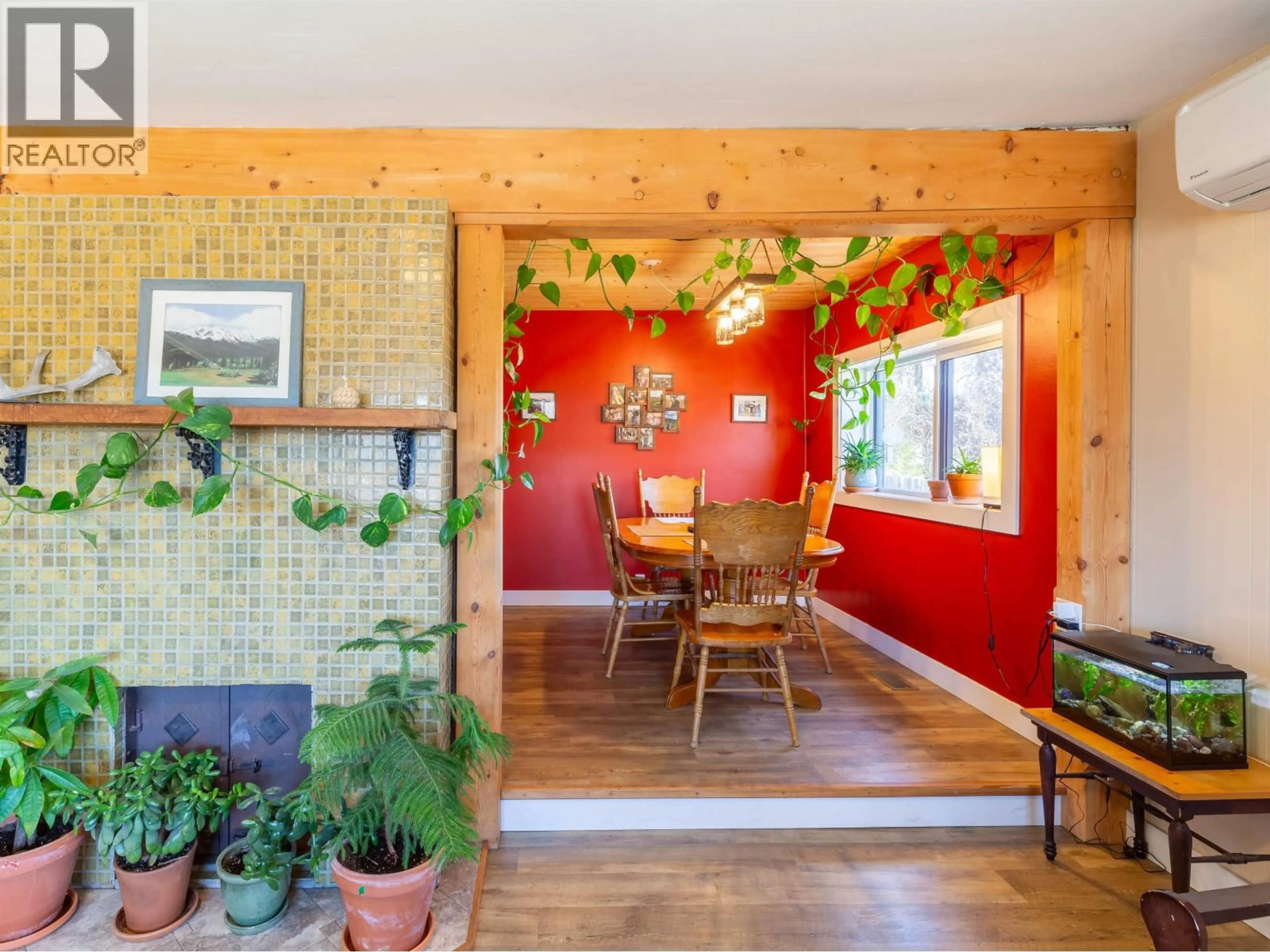 Indoor entryway for 17764 QUICK ROAD, Telkwa British Columbia V0J2X2