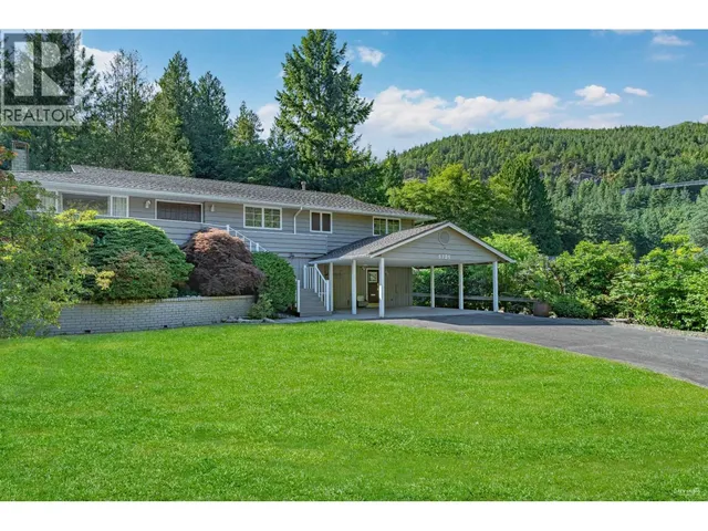 5725 CRANLEY DRIVE, West Vancouver 2