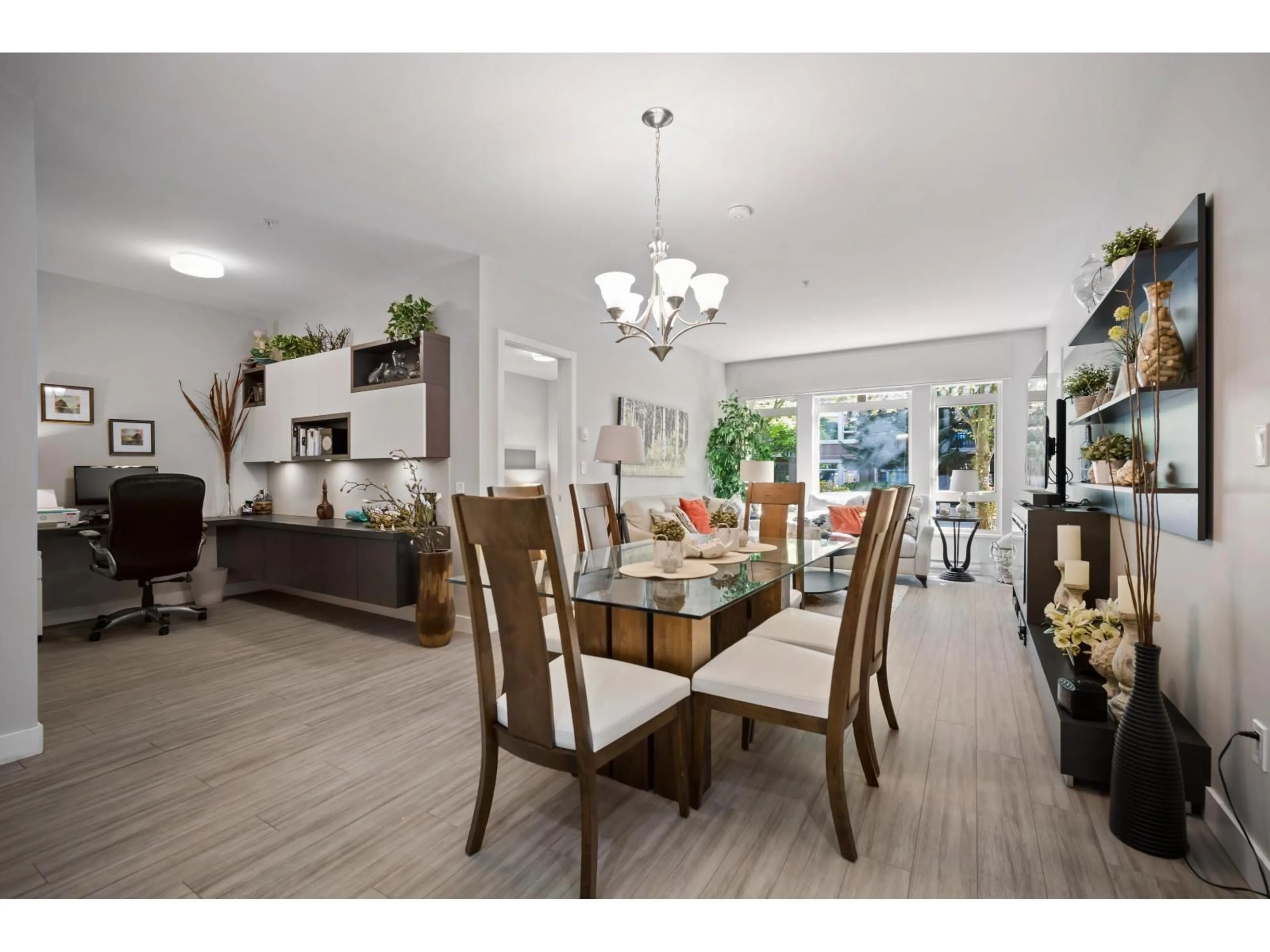 Dining room, wood/laminate floor for 111 - 15360 20 AVENUE, Surrey British Columbia V4A2A3