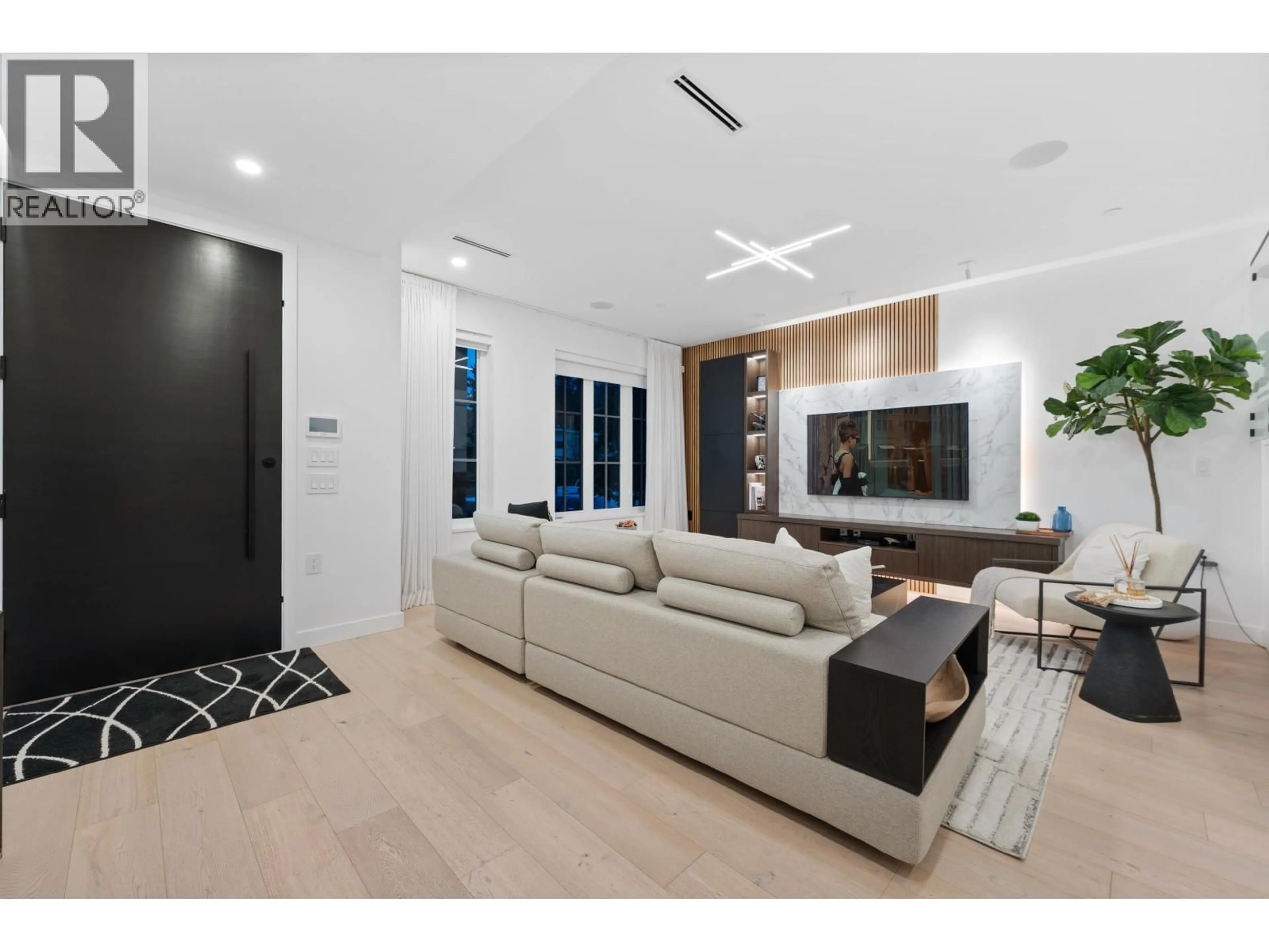 Home theater for 1440 17TH AVENUE, Vancouver British Columbia V5N2G8