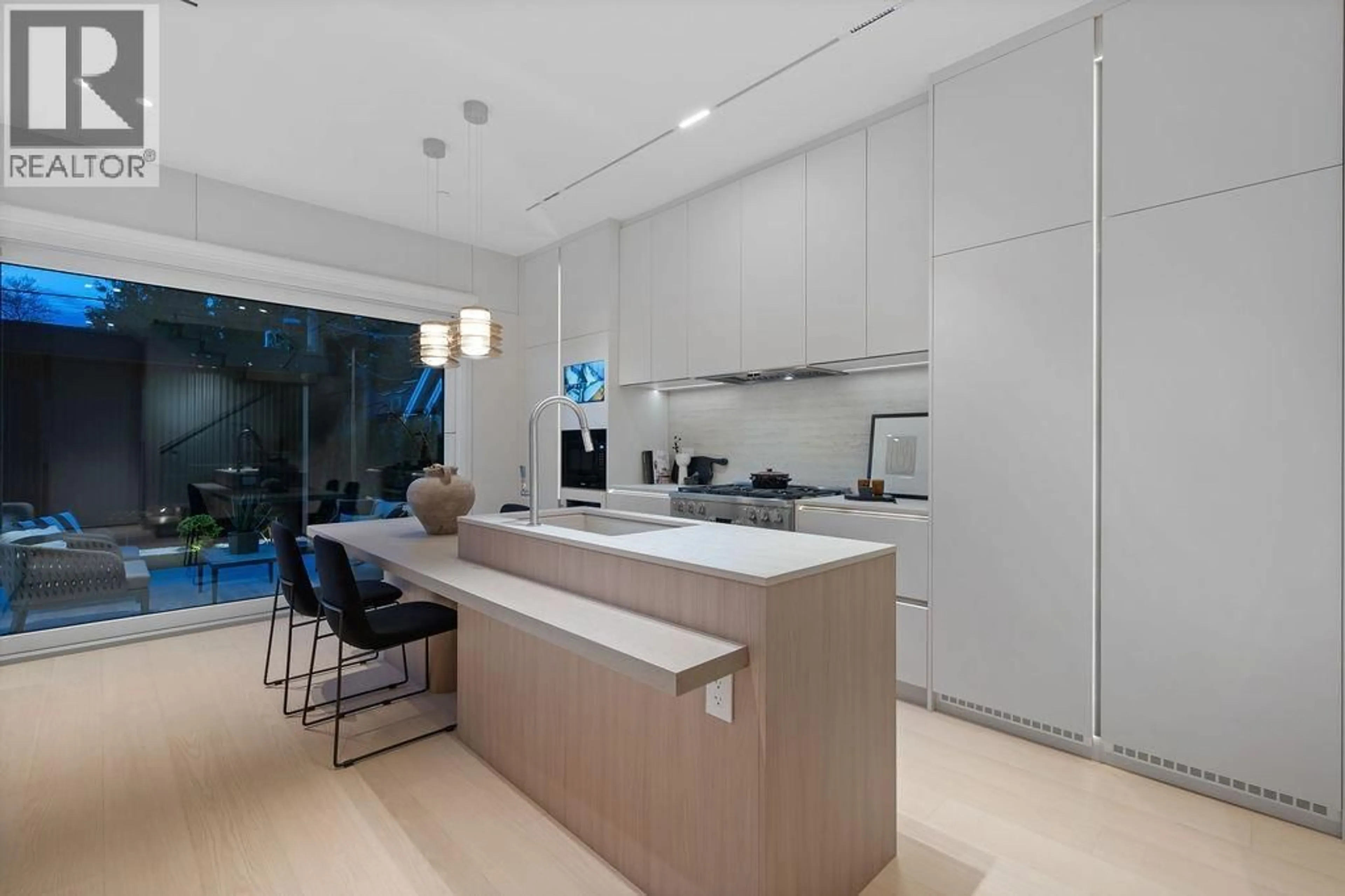 Contemporary kitchen, ceramic/tile floor for 2 - 2935 15TH AVENUE, Vancouver British Columbia V6K3A2