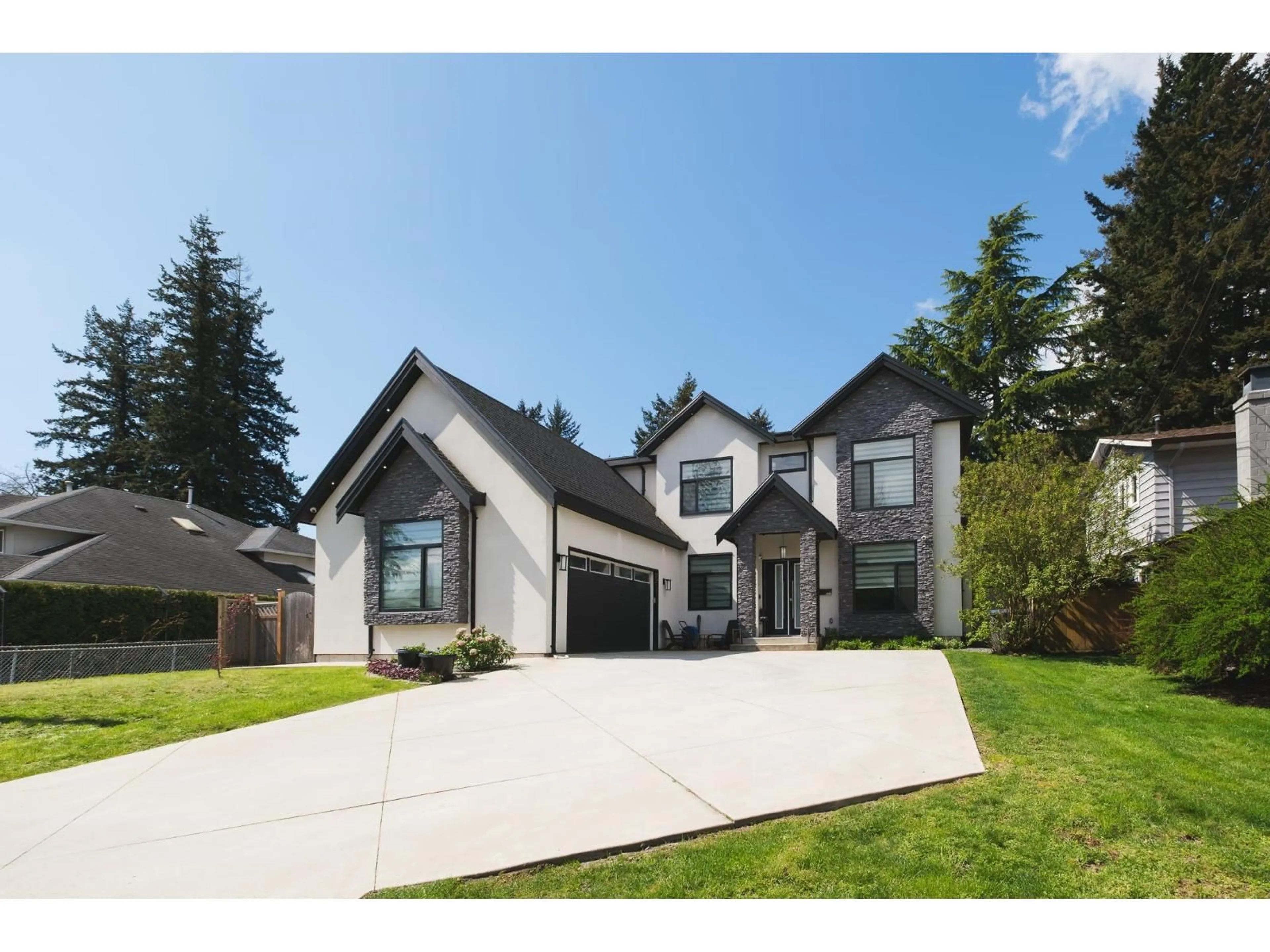 Home with brick exterior material, street for 2211 154 STREET, Surrey British Columbia V4A4S6