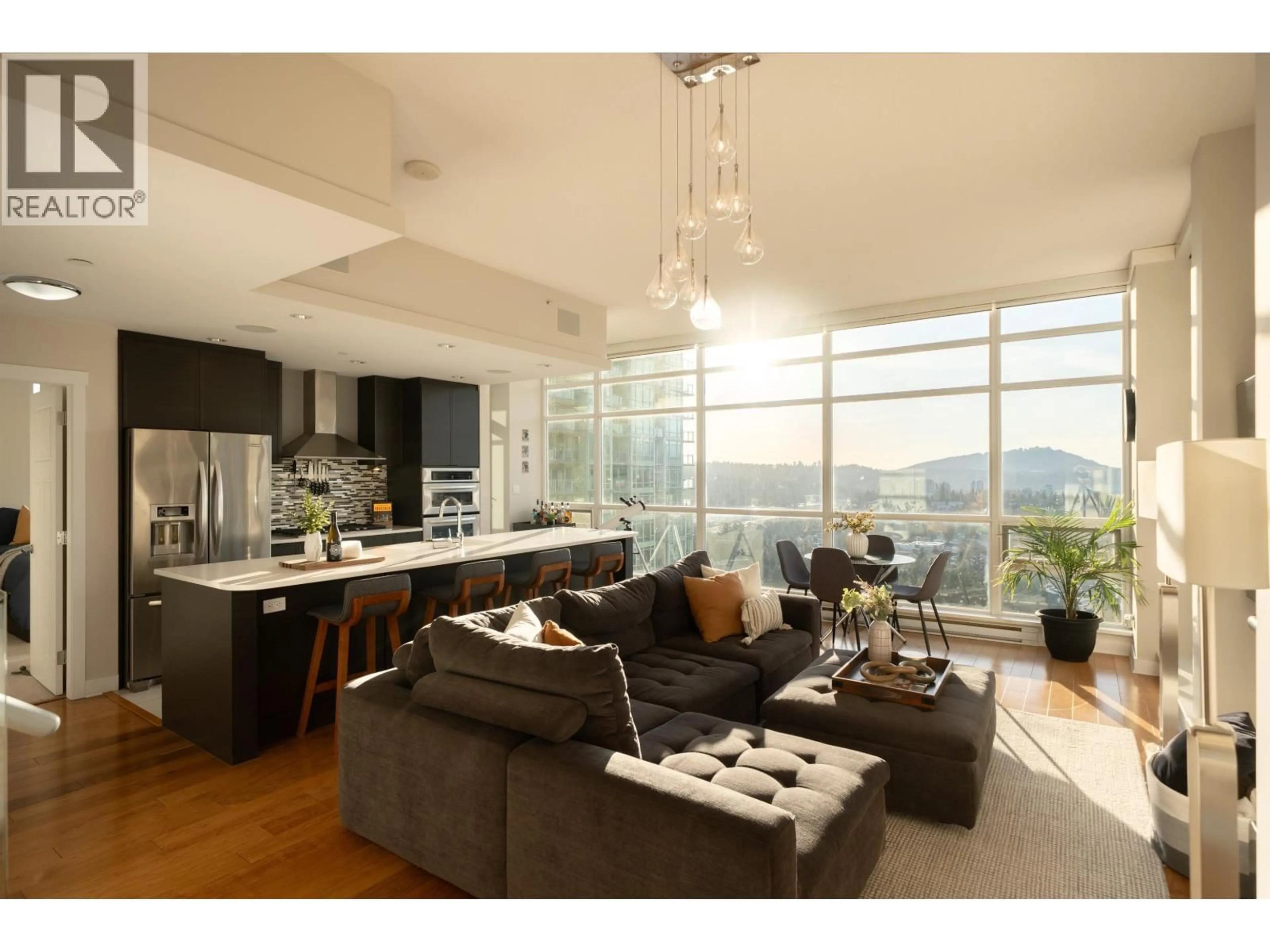 Open concept kitchen, unknown for 3401 - 2968 GLEN DRIVE, Coquitlam British Columbia V3B0C4