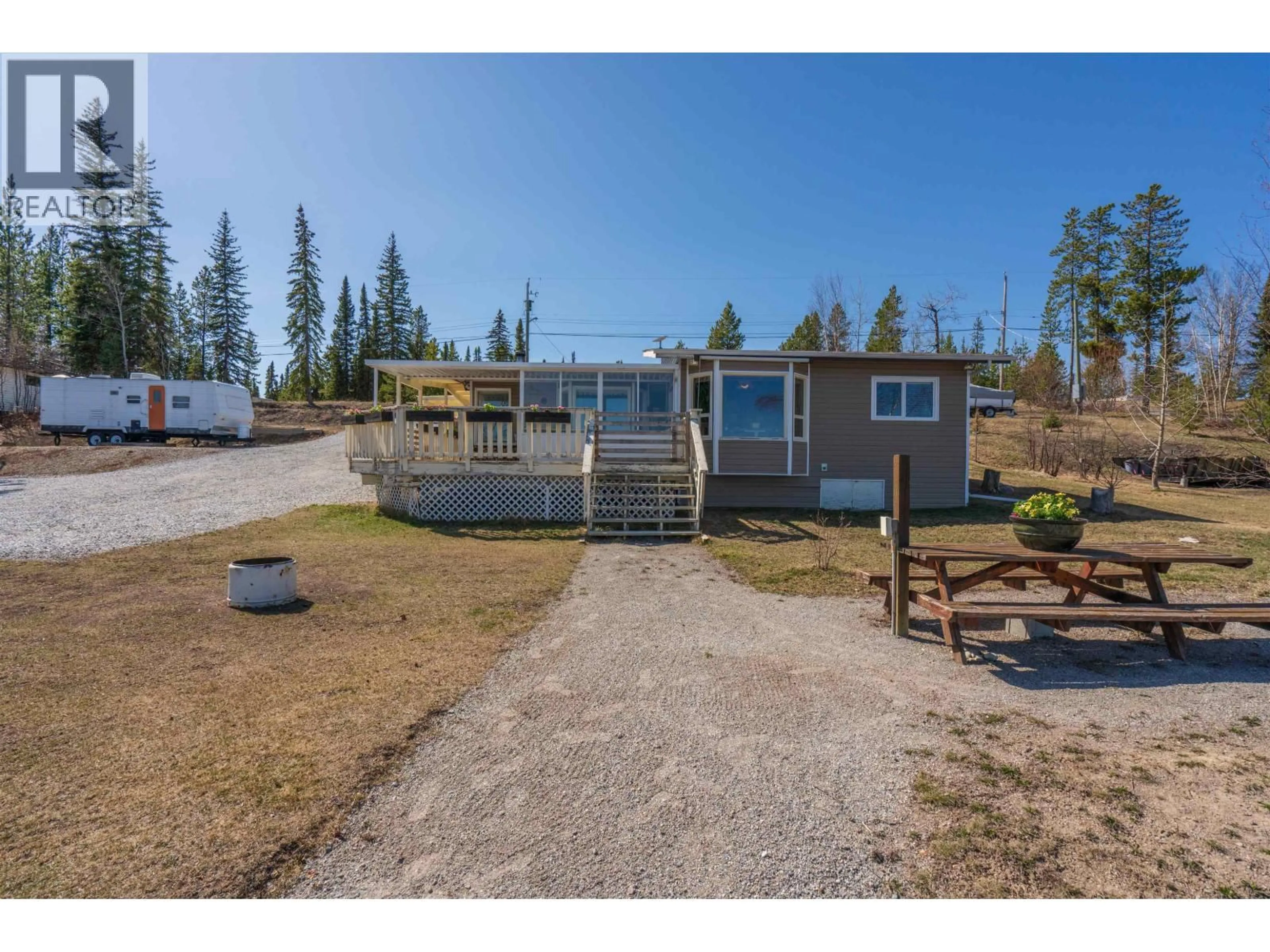 A pic from outside/outdoor area/front of a property/back of a property/a pic from drone, unknown for 4830 MEIER ROAD, Cluculz Lake British Columbia V0J3A3
