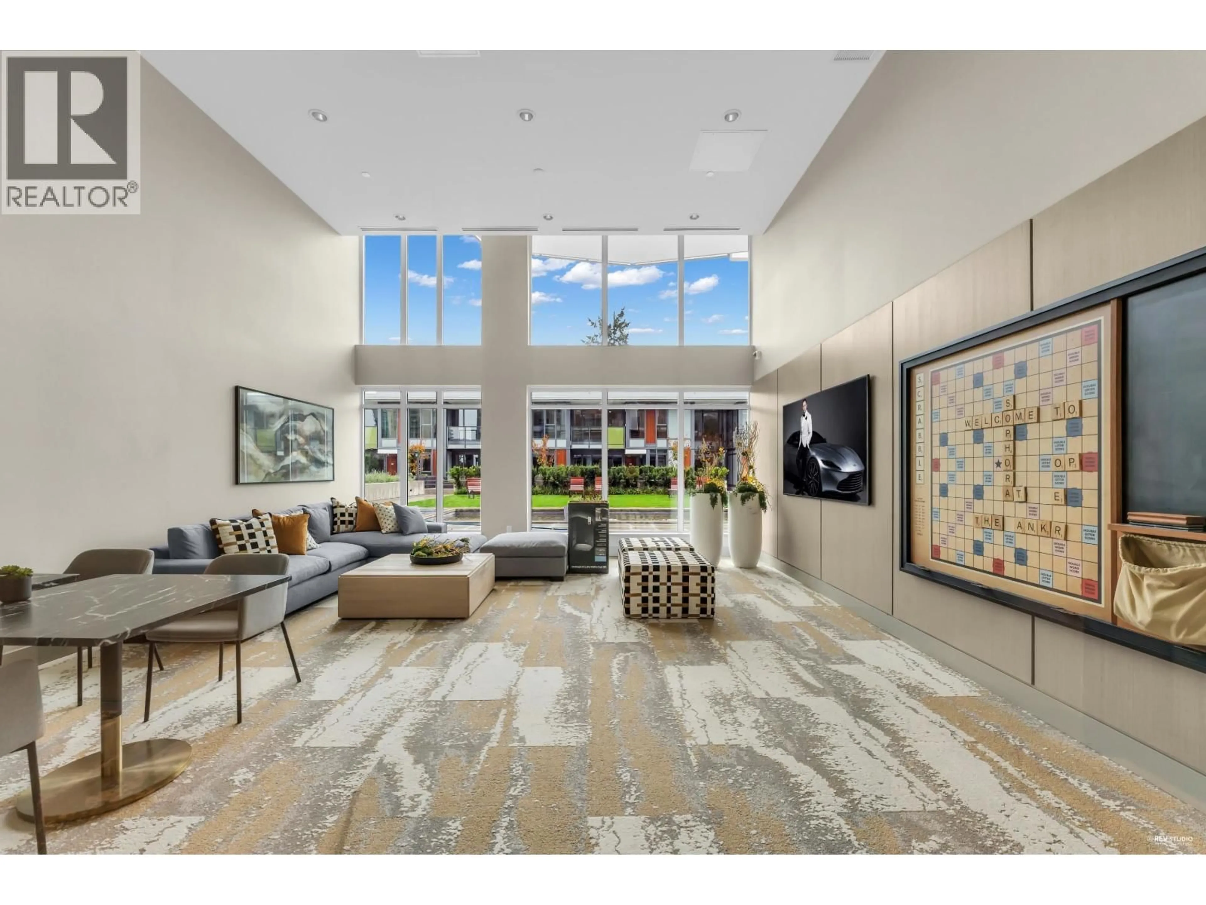 Lobby for 1703 - 1182 WESTWOOD STREET, Coquitlam British Columbia V3B0T9