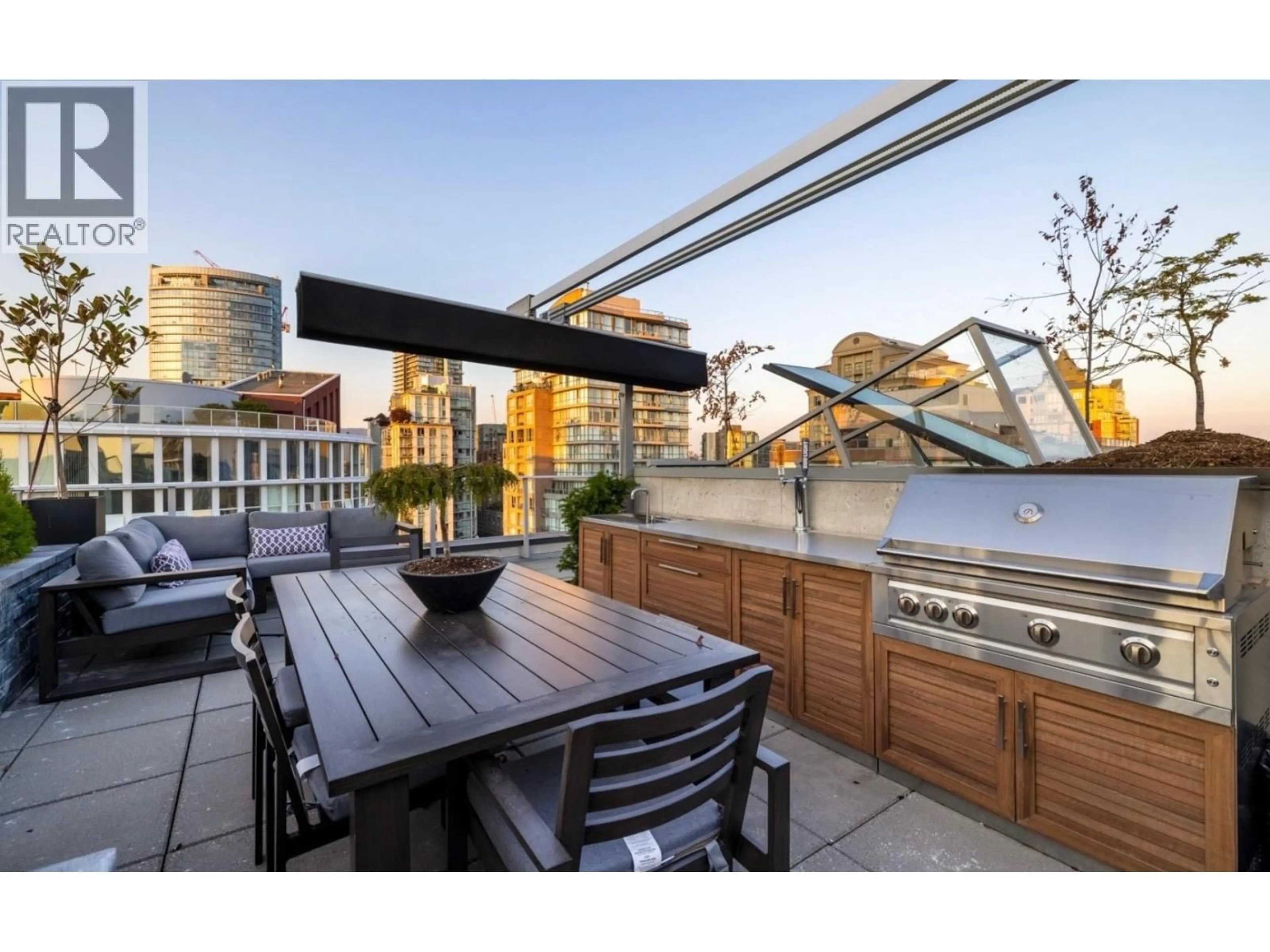 Patio, unknown for PH2502 - 999 SEYMOUR STREET, Vancouver British Columbia V6B0M5