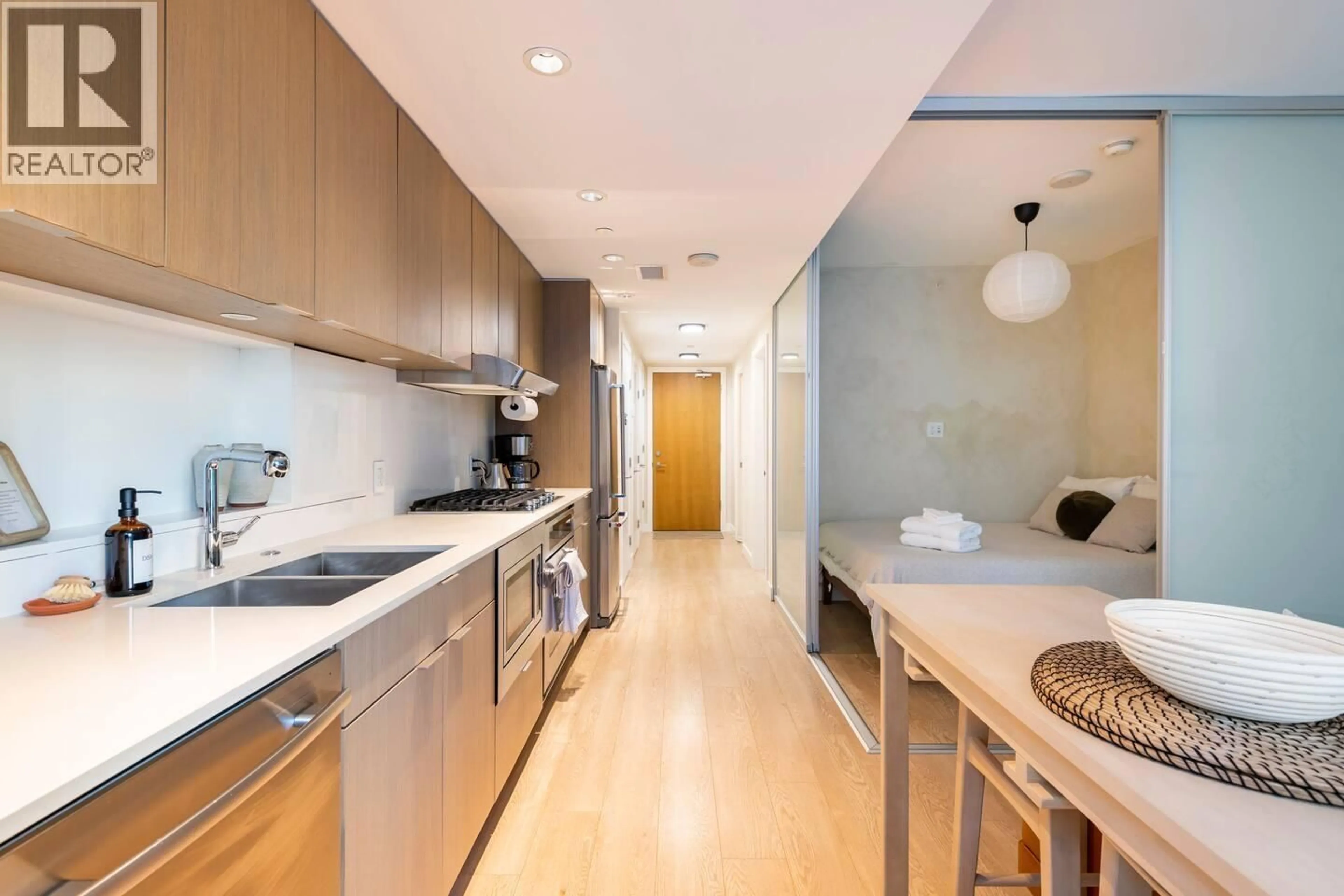 Contemporary kitchen, unknown for 303 - 111 1ST AVENUE, Vancouver British Columbia V6A0E9