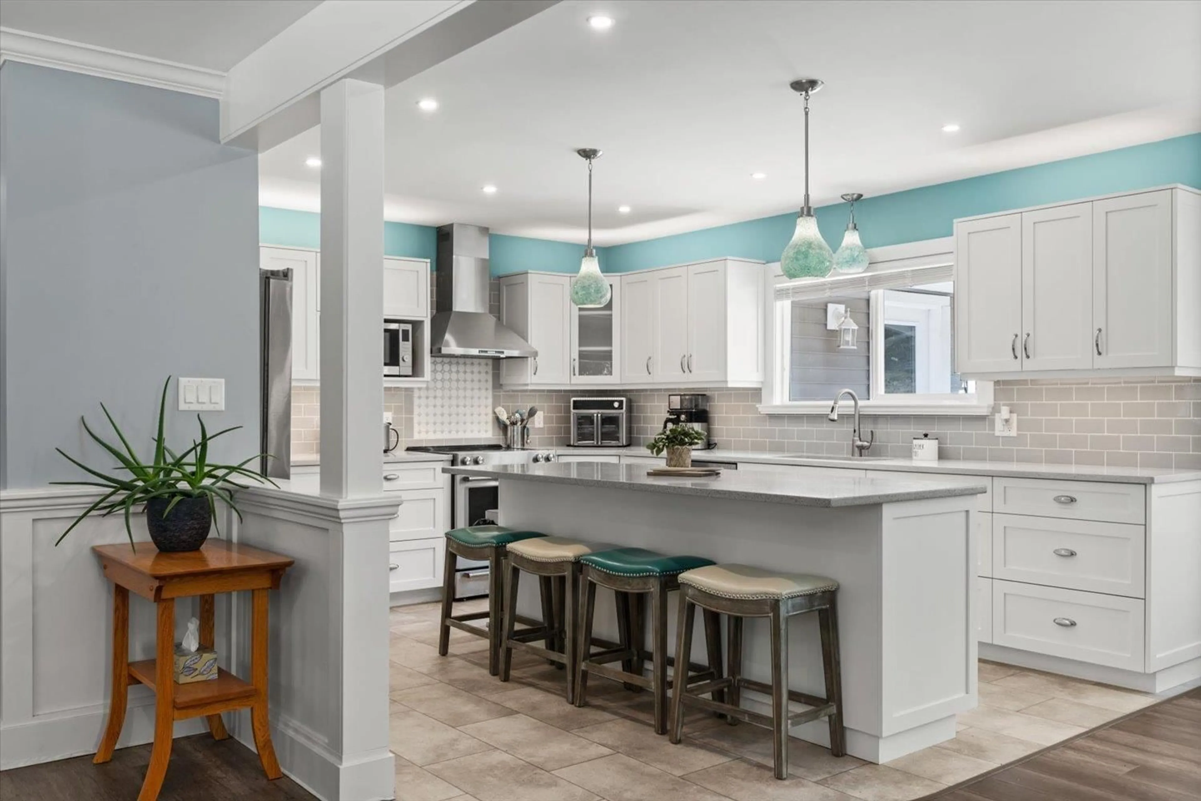 Open concept kitchen, ceramic/tile floor for 63666 OLD YALE ROAD, Hope British Columbia V0X1L2