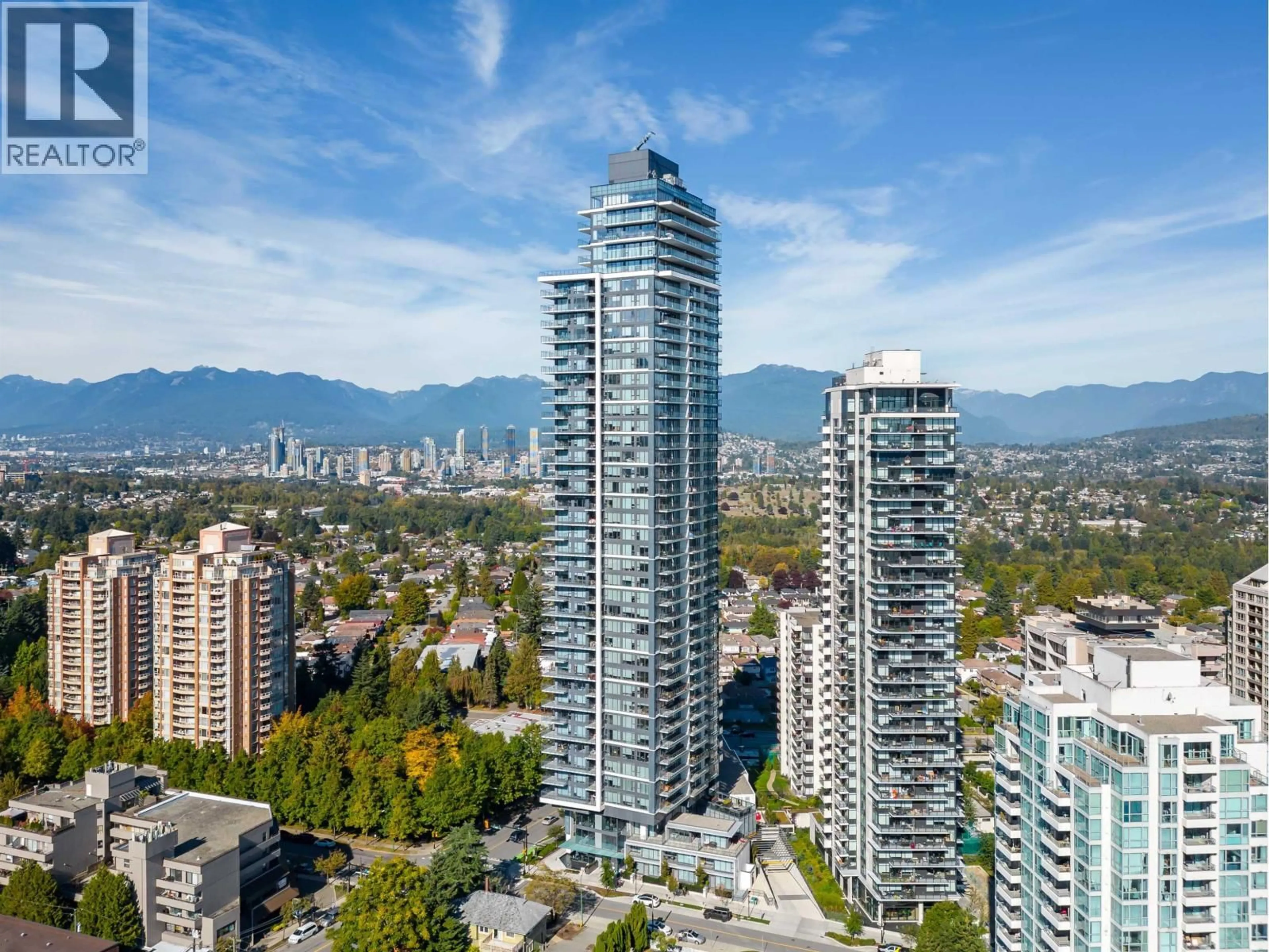 A pic from outside/outdoor area/front of a property/back of a property/a pic from drone, city buildings view from balcony for 2206 - 4711 HAZEL STREET, Burnaby British Columbia V5H0J9