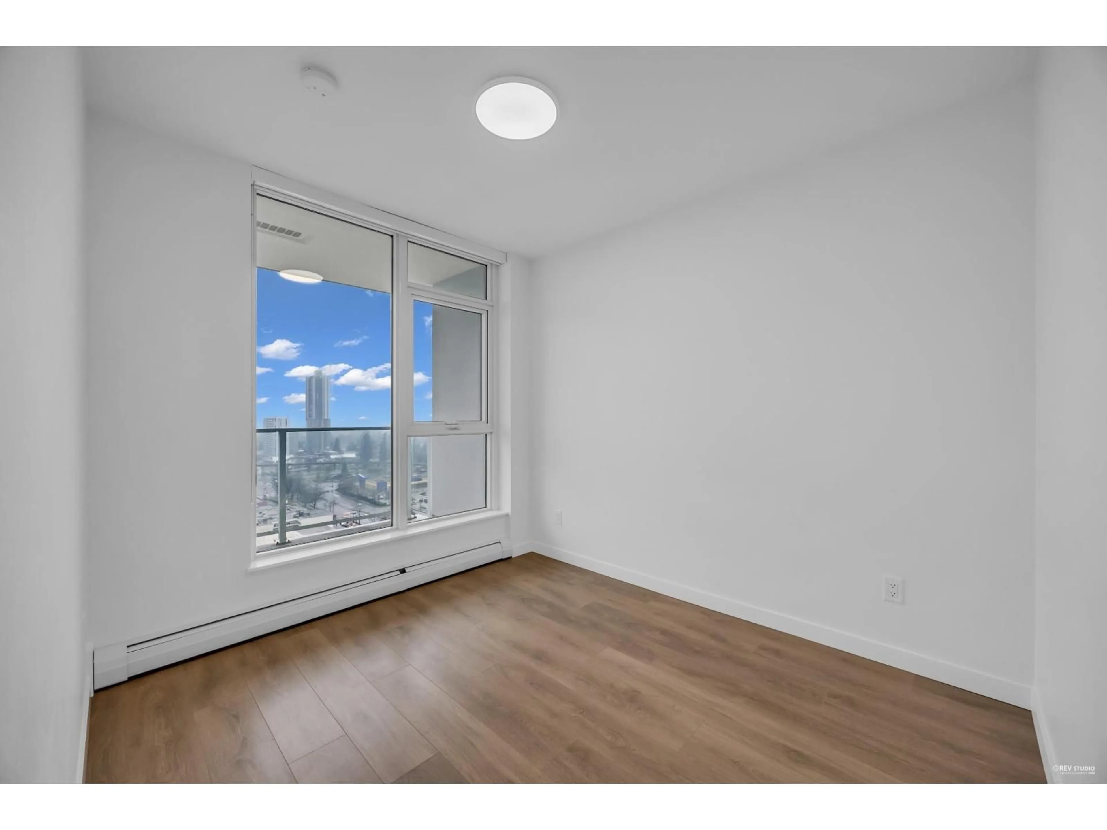 A pic of a room for 2207 - 13685 102 AVENUE, Surrey British Columbia V3T1N7