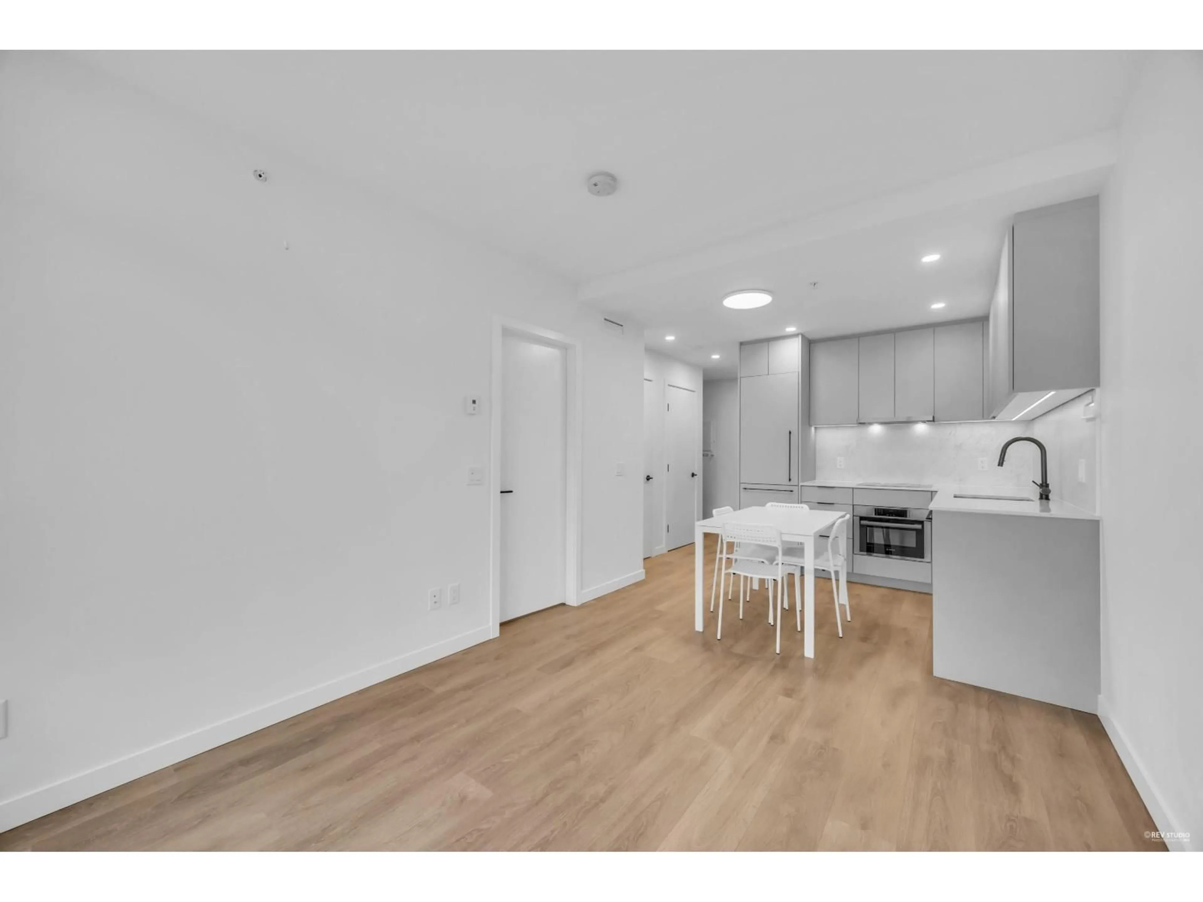 Unknown for 2207 - 13685 102 AVENUE, Surrey British Columbia V3T1N7