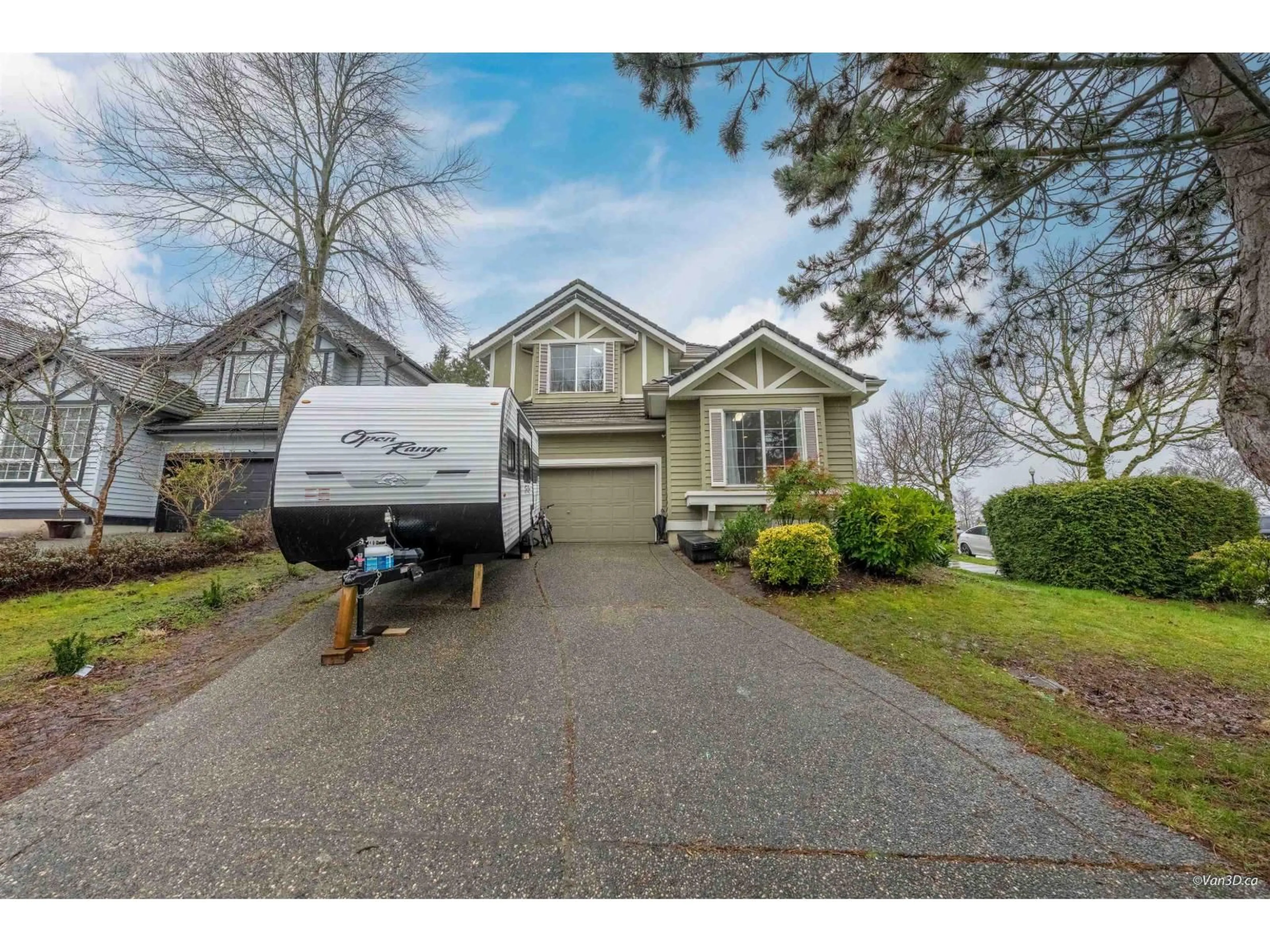Home with vinyl exterior material, street for 15649 ROSEMARY HEIGHTS CRESCENT, Surrey British Columbia V3Z0K2