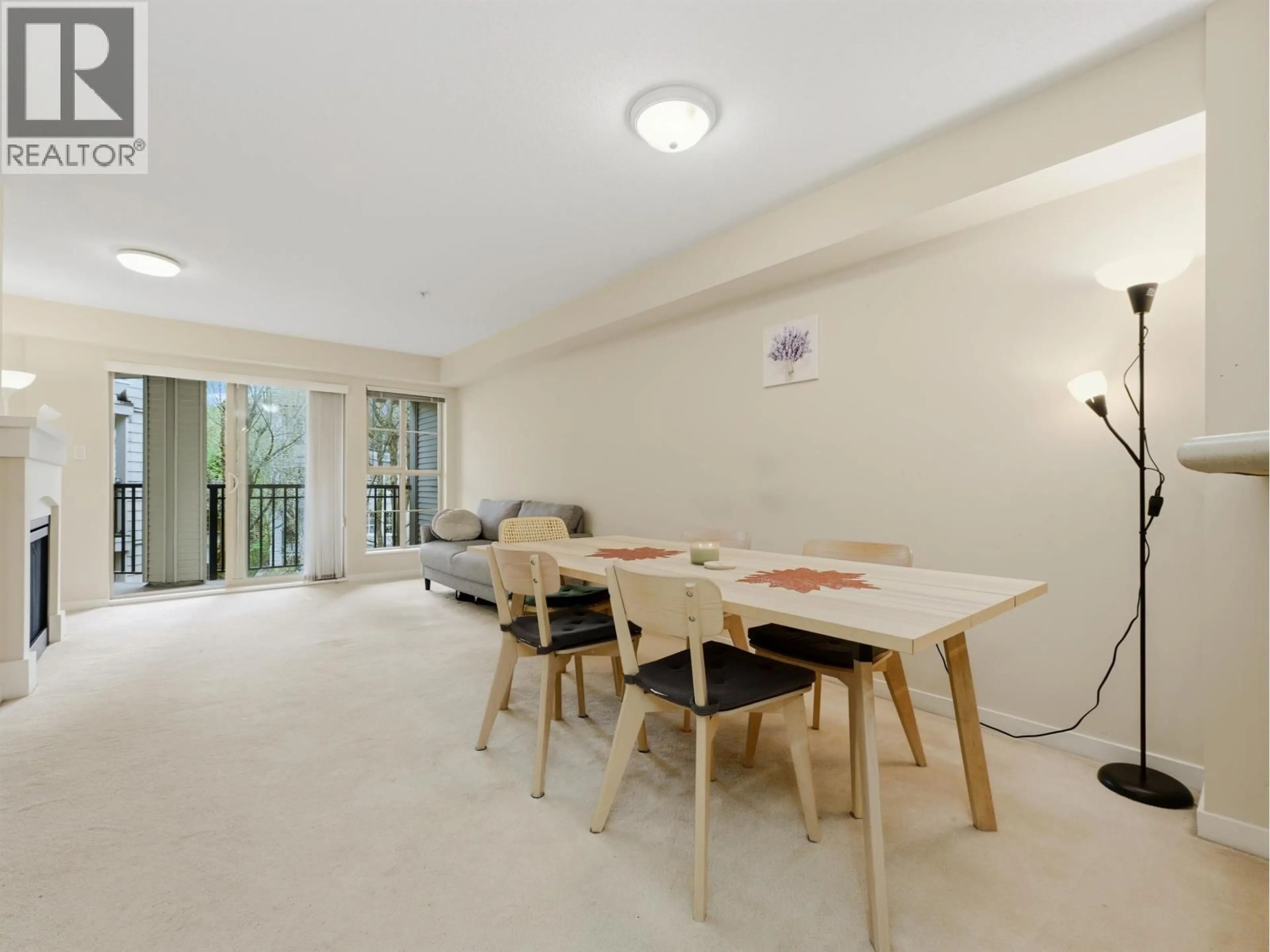 A pic of a room for 306 - 2958 SILVER SPRINGS BOULEVARD, Coquitlam British Columbia V3E3R9