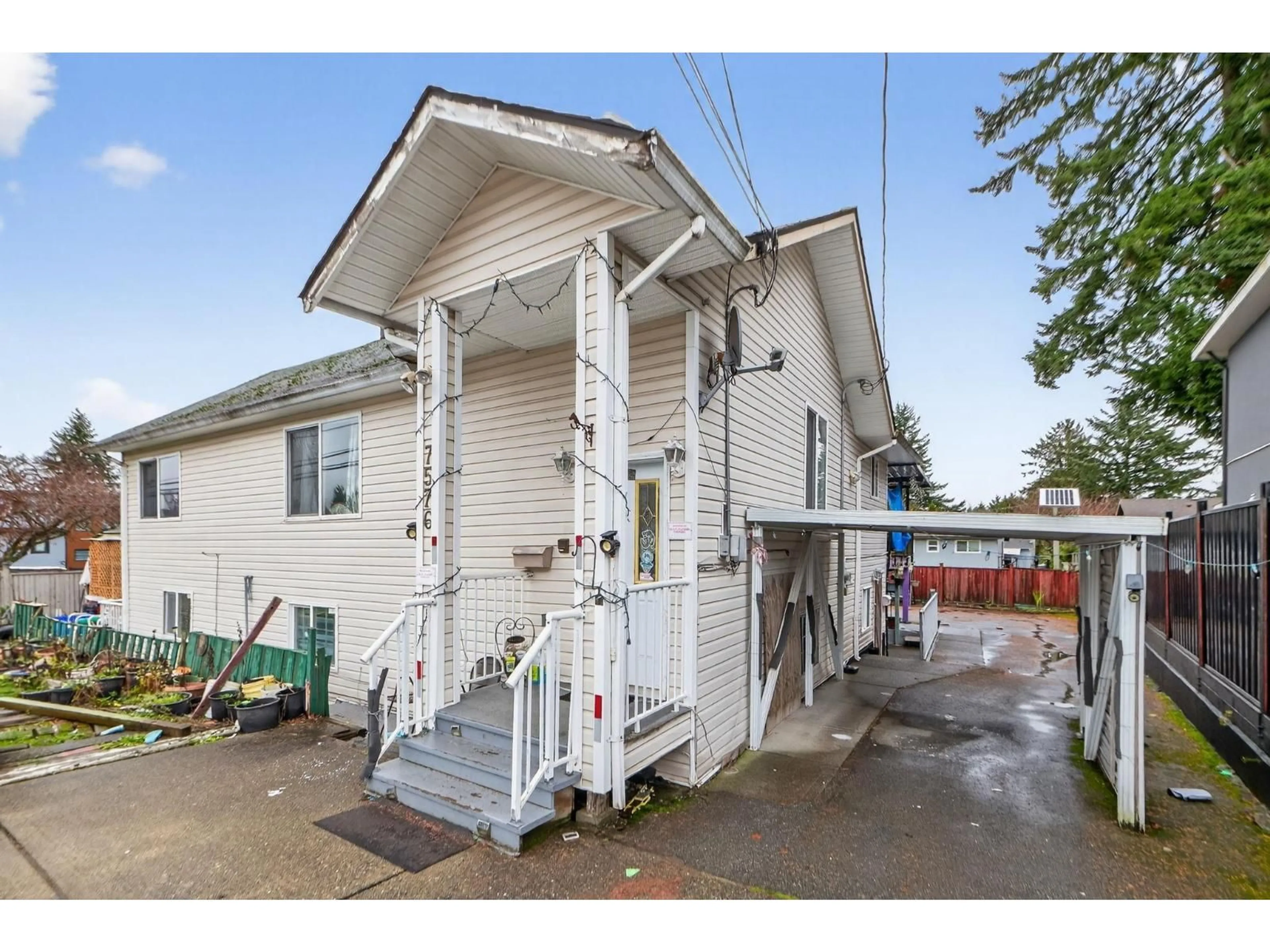 Unknown for 7576 140 STREET, Surrey British Columbia V3W5J8