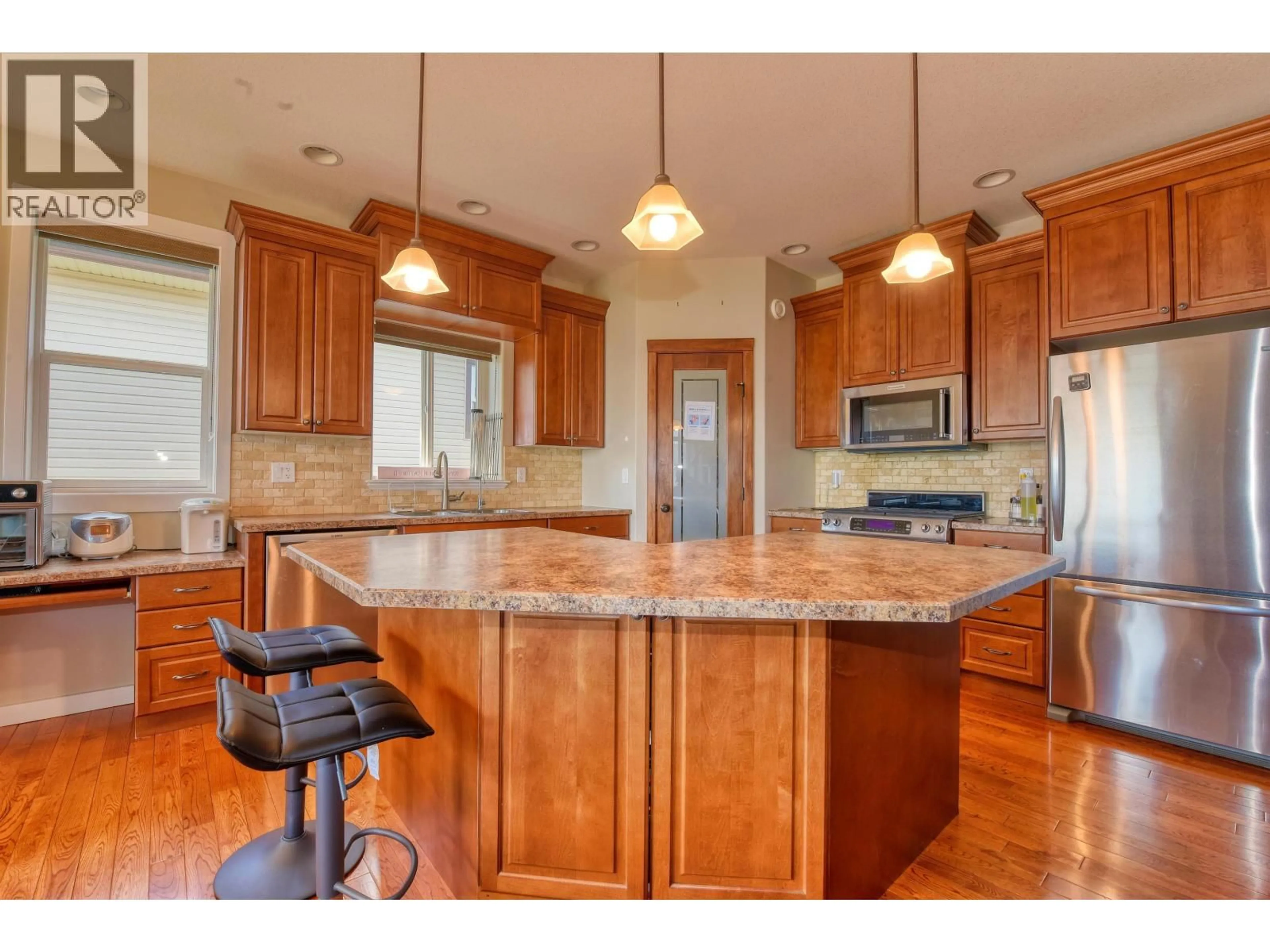 Open concept kitchen, unknown for 324 MANDARINO PLACE, Williams Lake British Columbia V2G5J1