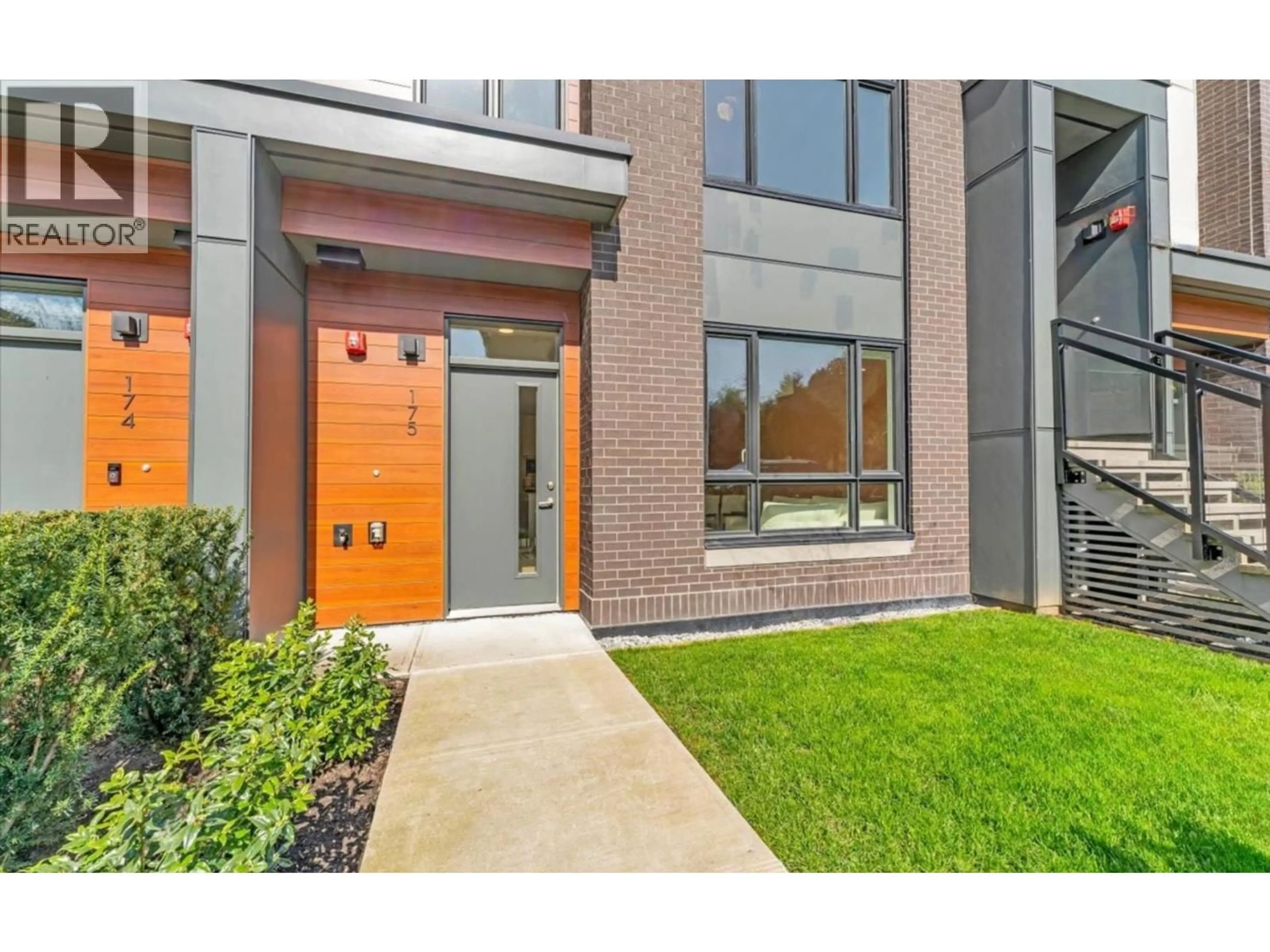 Home with brick exterior material, street for 175 - 2035 GLENAIRE DRIVE, North Vancouver British Columbia V7P1Y2