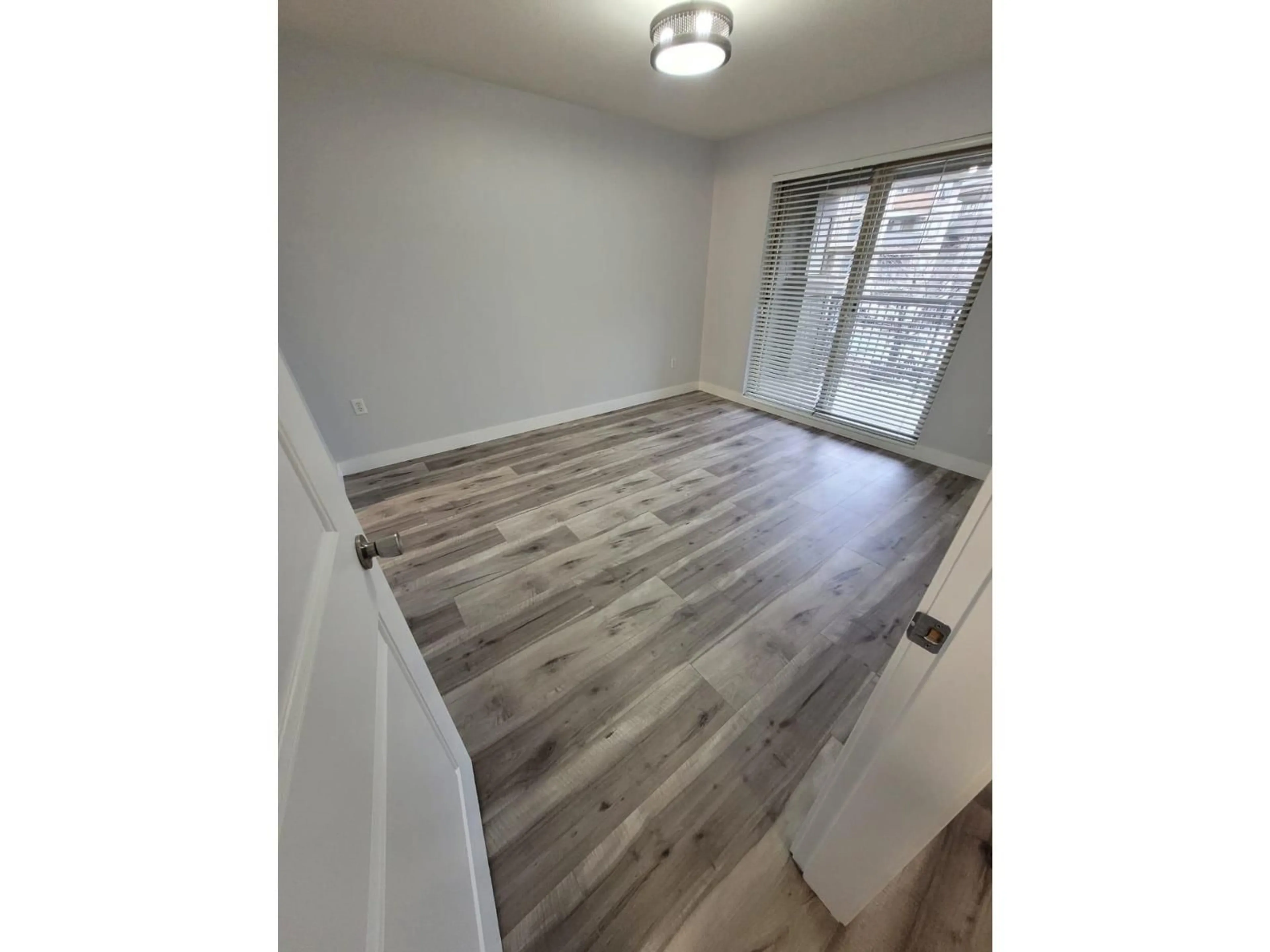A pic of a room for 214 - 45555 YALE ROAD, Chilliwack British Columbia V2P0A9