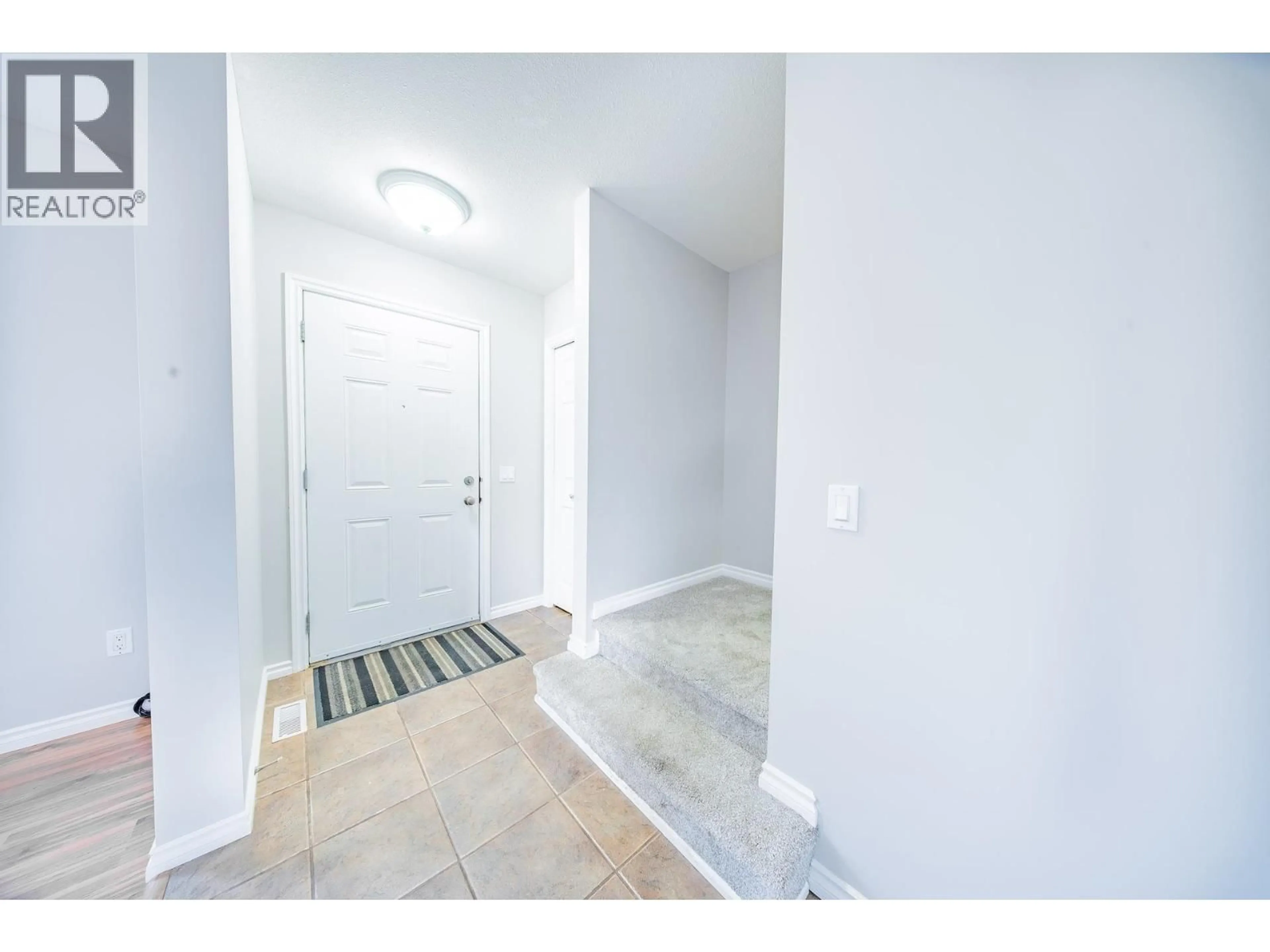 Indoor entryway for 10209 103 AVENUE, Fort St. John British Columbia V1J2H7
