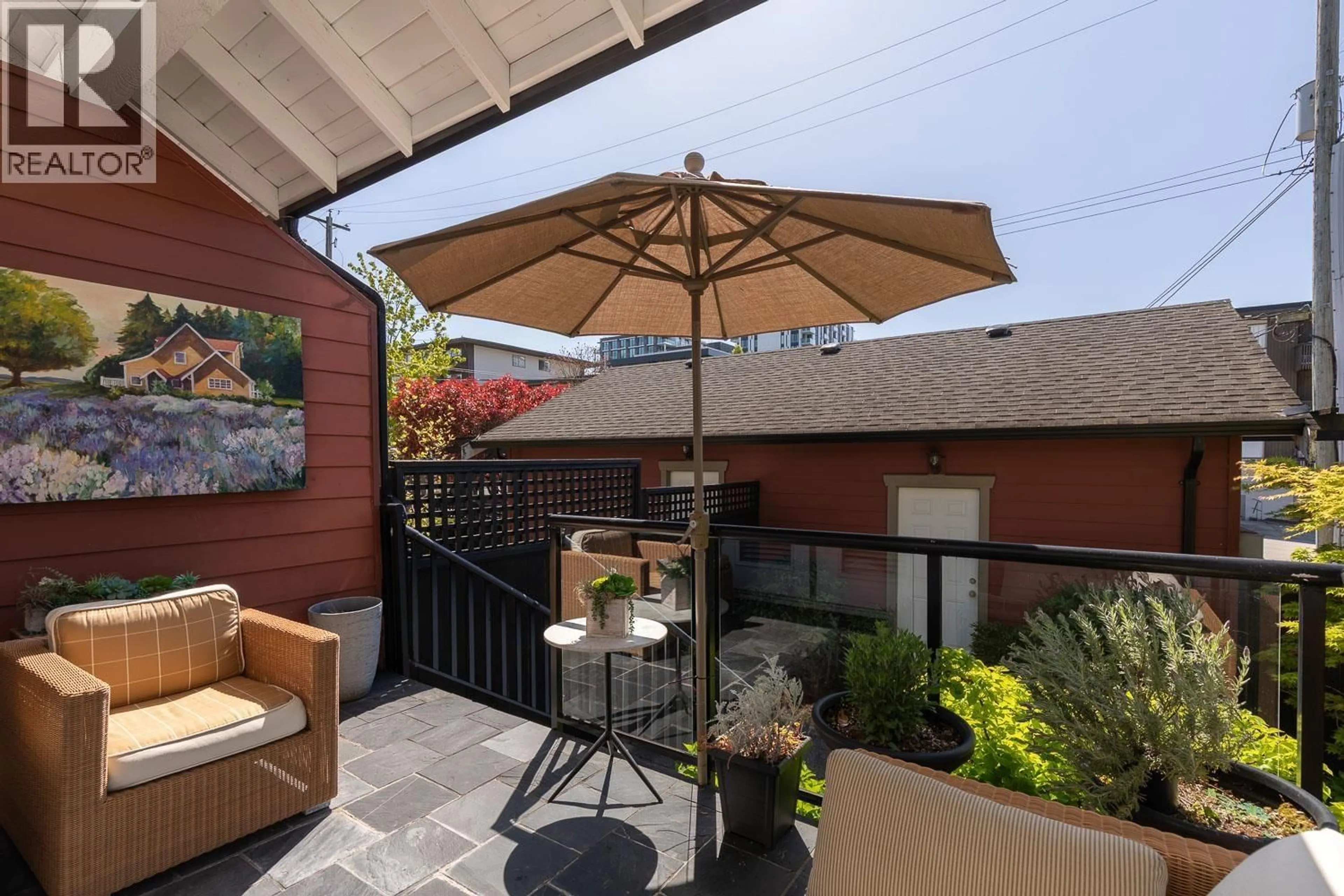 Patio, street for 227 17 STREET, North Vancouver British Columbia V7L2V8