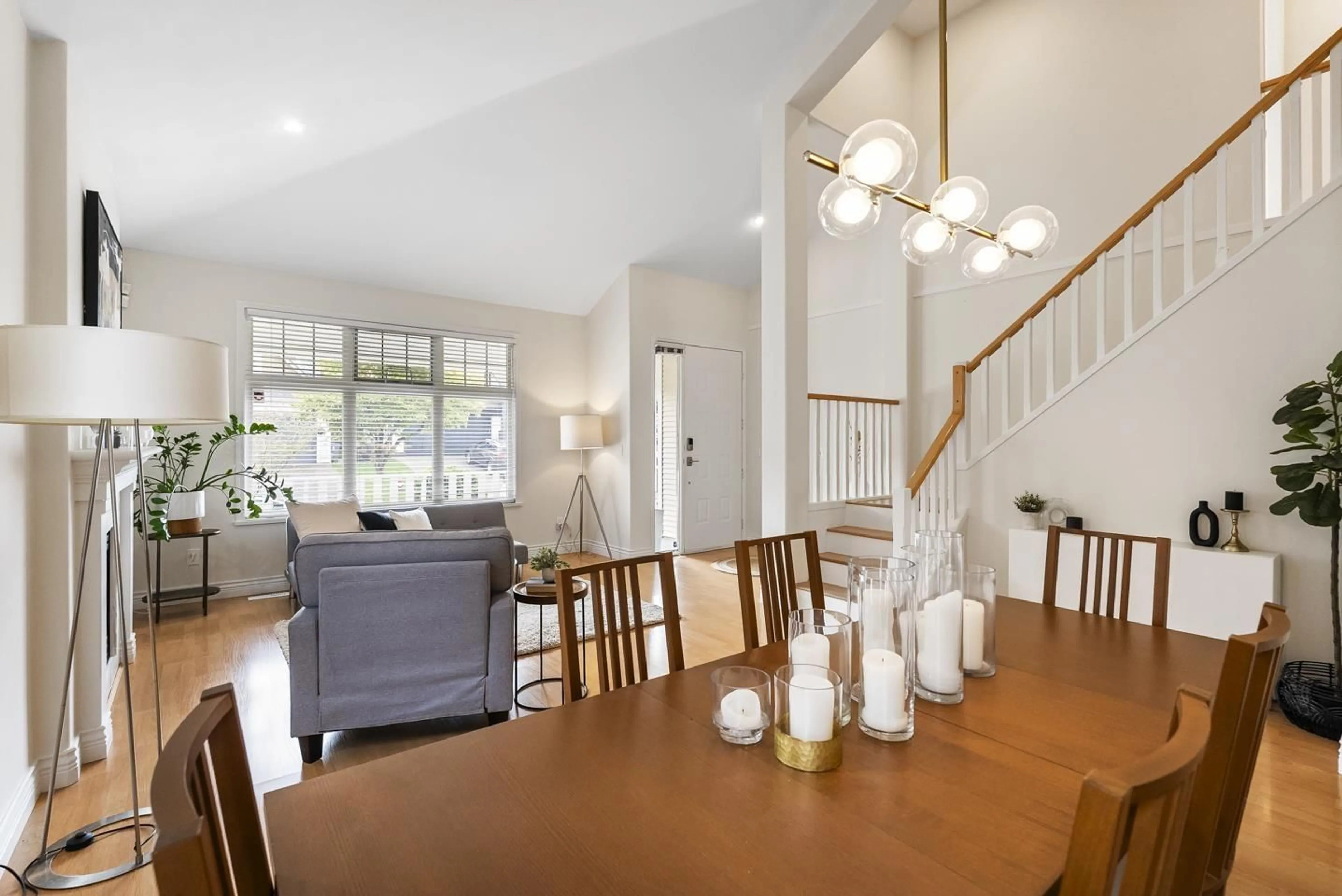 Dining room, unknown for 14733 75A AVENUE, Surrey British Columbia V3S8Y6