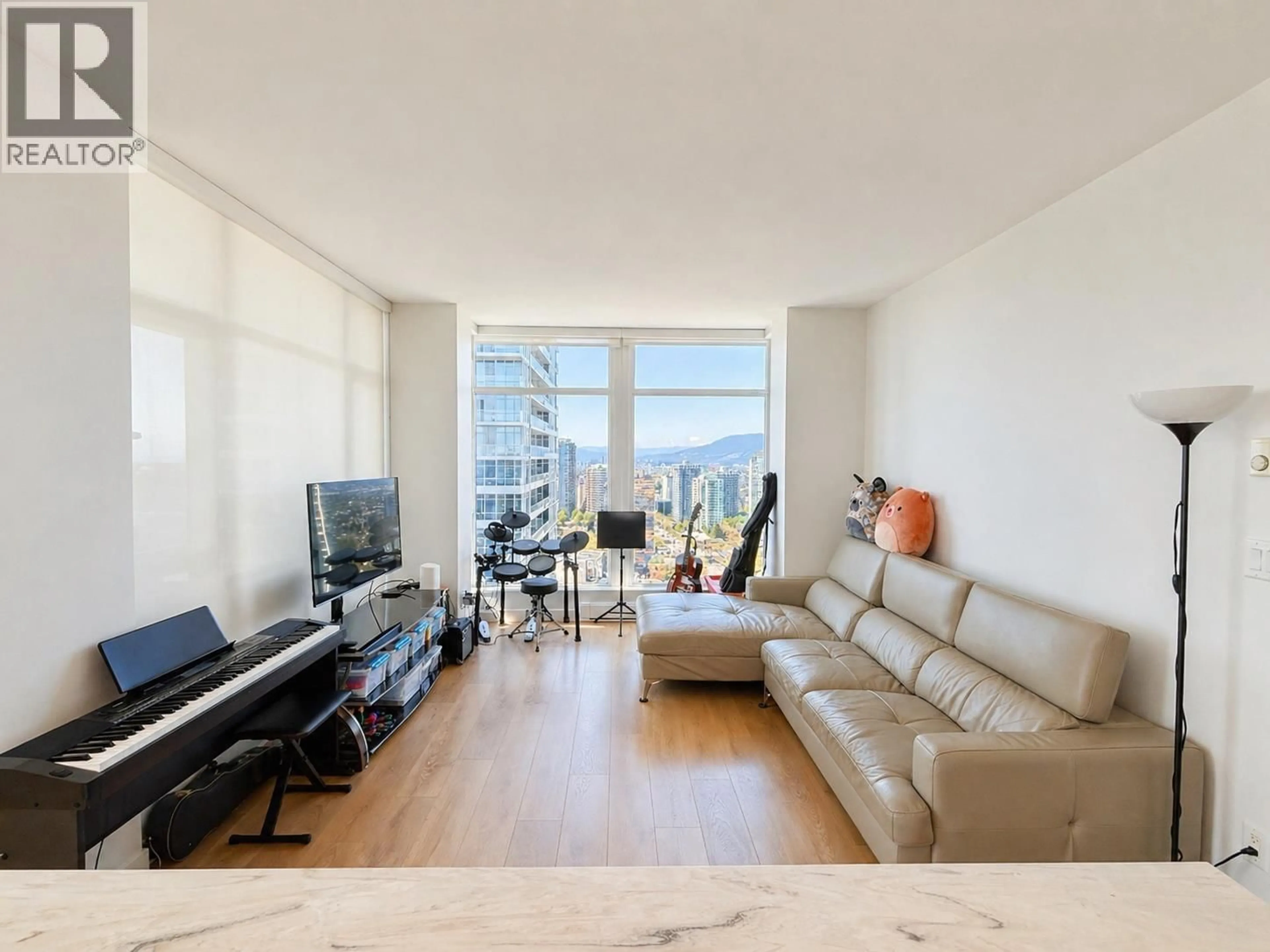 Living room with furniture, unknown for 3006 - 4670 ASSEMBLY WAY, Burnaby British Columbia V5H0H3