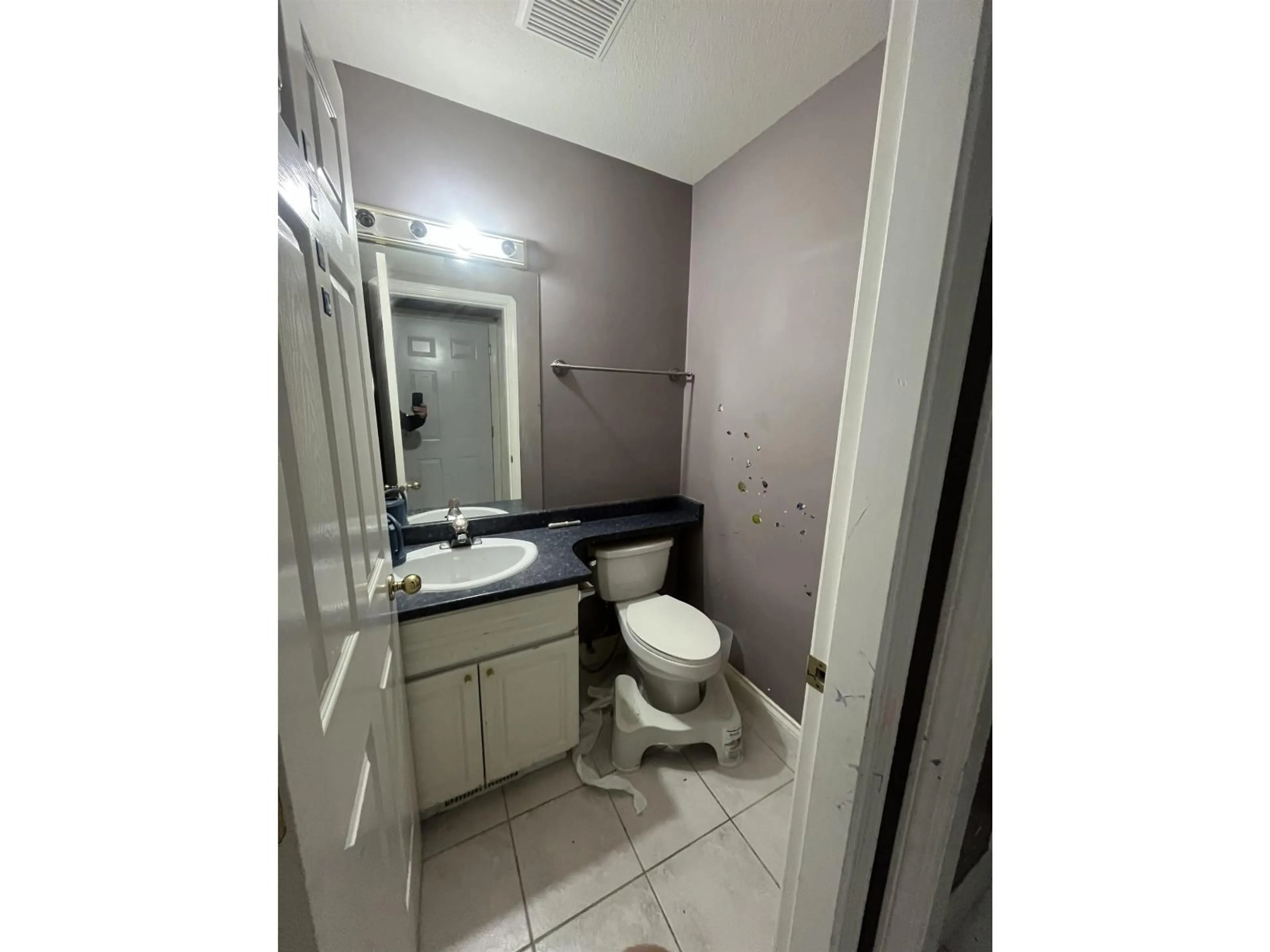 A pic of a room for 36078 MARQUIS COURT, Abbotsford British Columbia V3G1L1