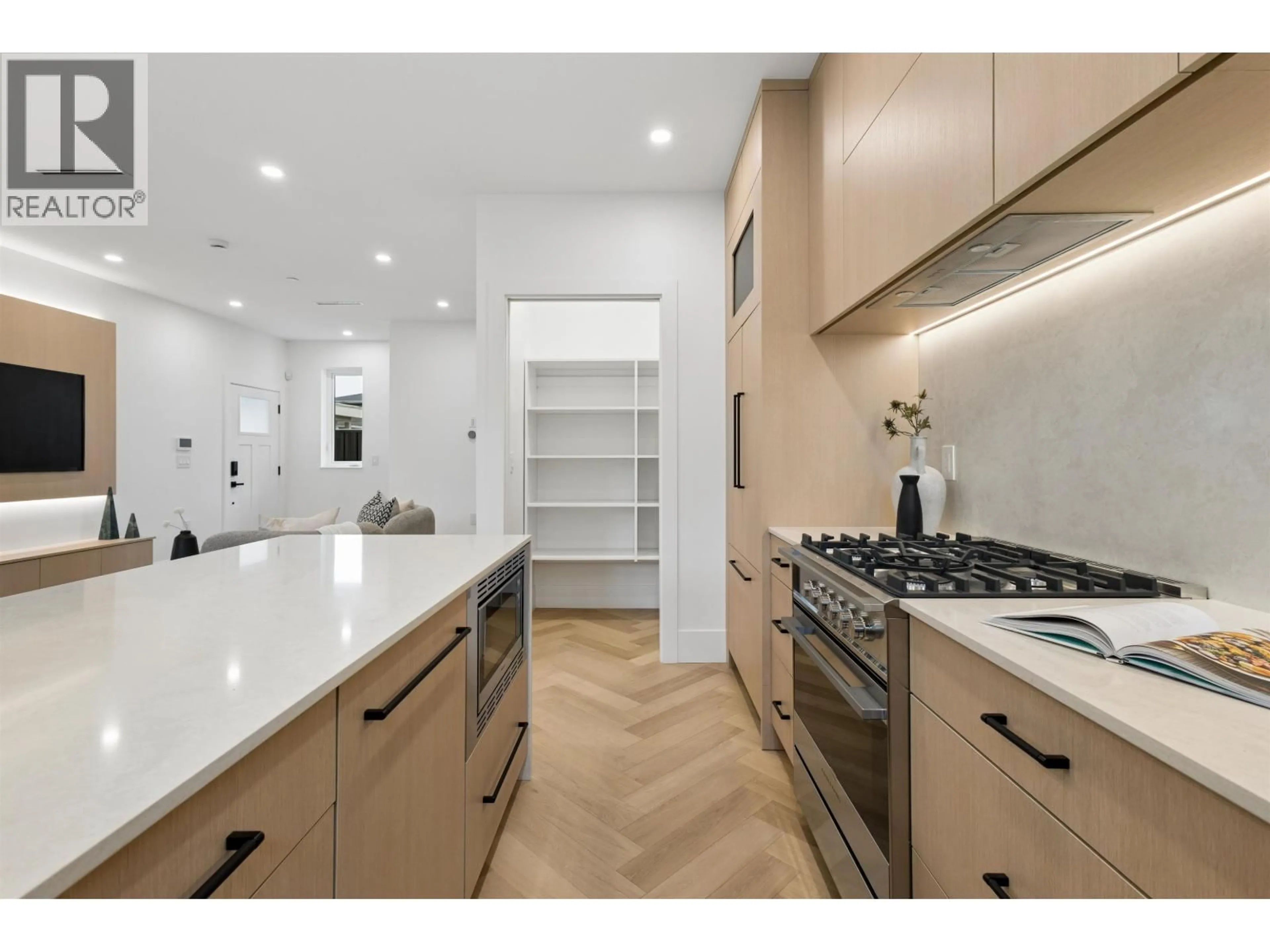 Unknown for 2 - 3639 46TH AVENUE, Vancouver British Columbia V5S1B7