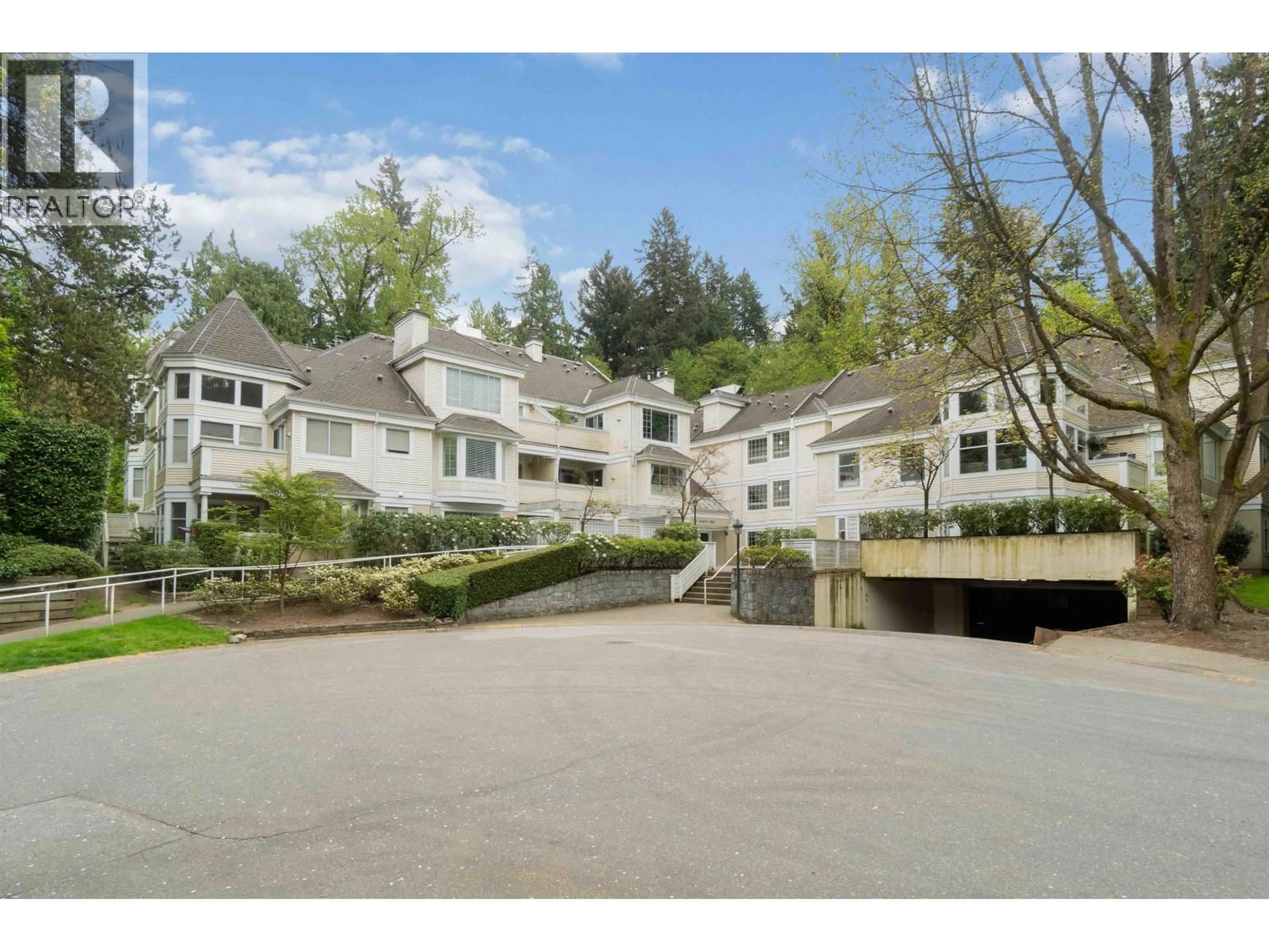Unknown for 108 - 6860 RUMBLE STREET, Burnaby British Columbia V5E1A8