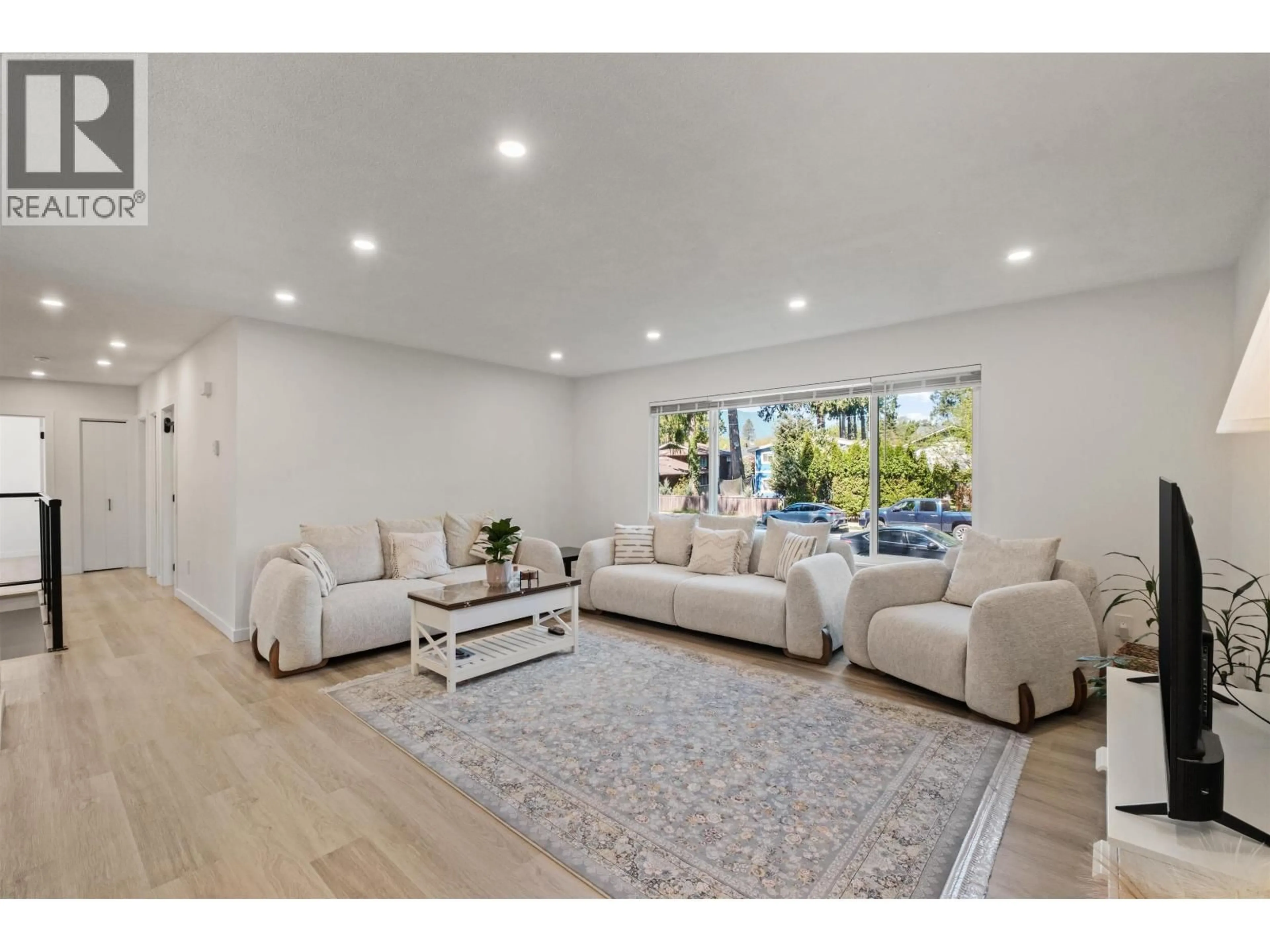 Living room with furniture, unknown for 1344 PRAIRIE AVENUE, Port Coquitlam British Columbia V3B1T1