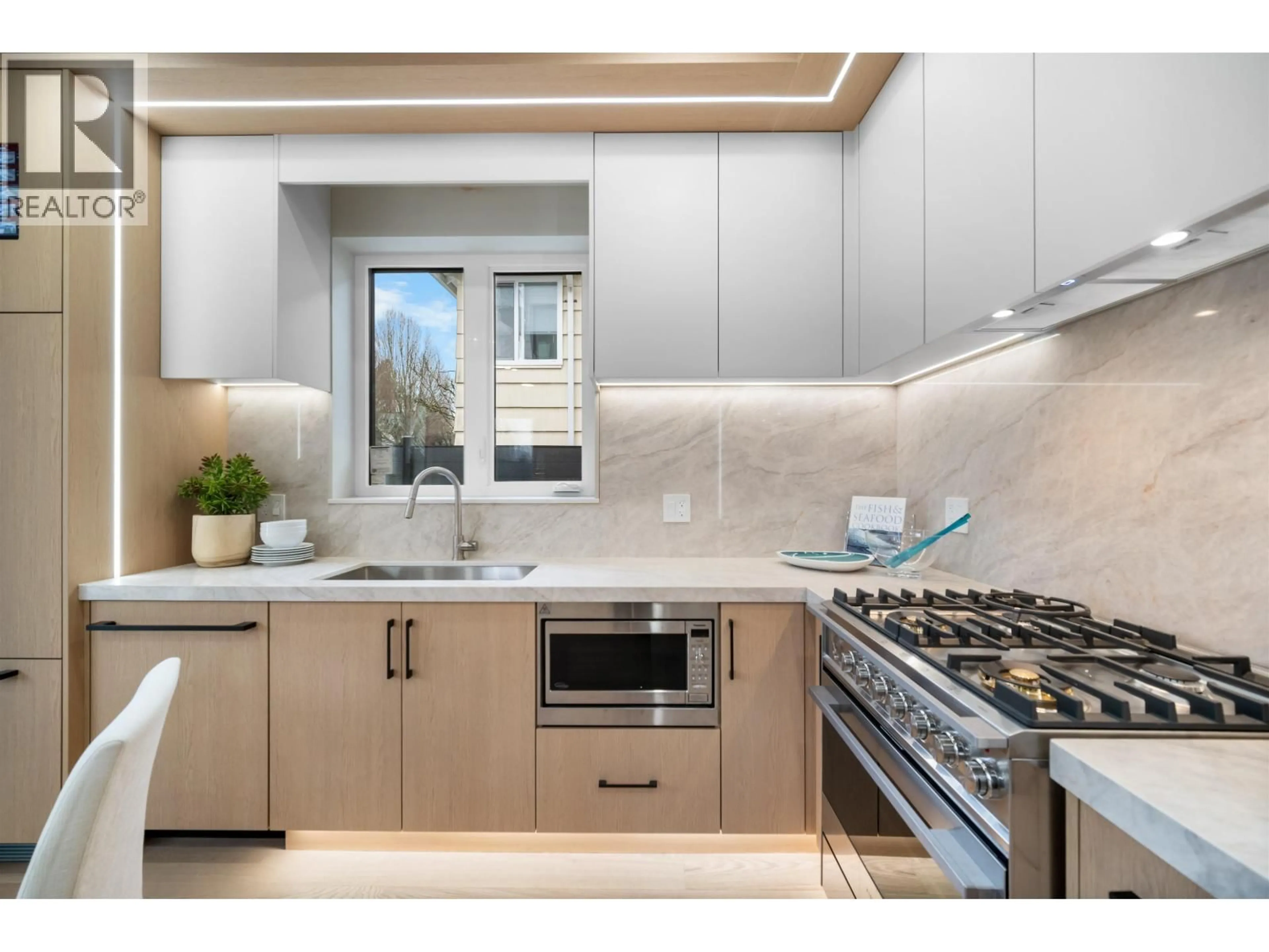 Contemporary kitchen, ceramic/tile floor for 1 - 5023 ROSS STREET, Vancouver British Columbia V5W3K6