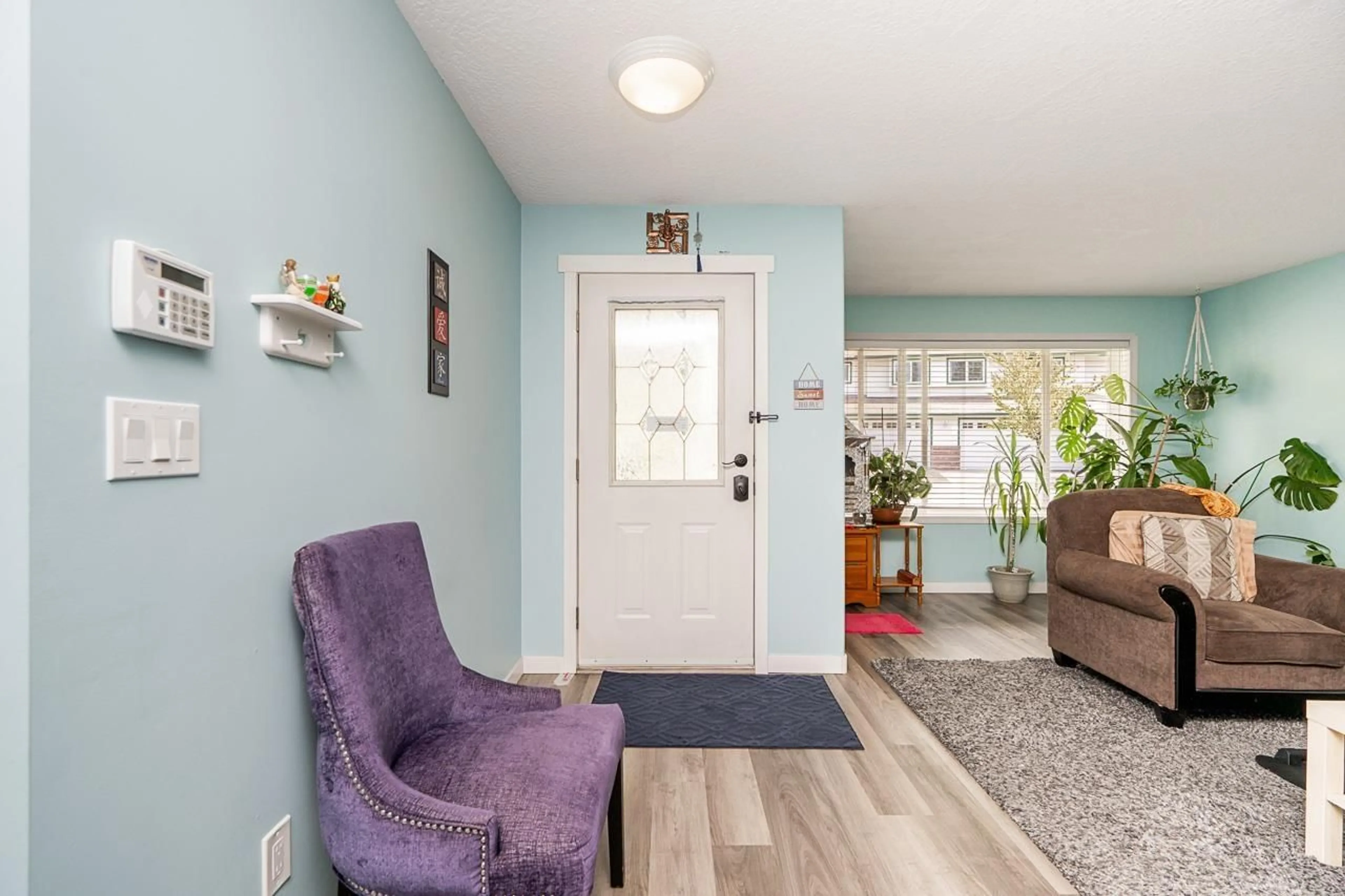 Indoor entryway for 59 - 34250 HAZELWOOD AVENUE, Abbotsford British Columbia V2S7L4