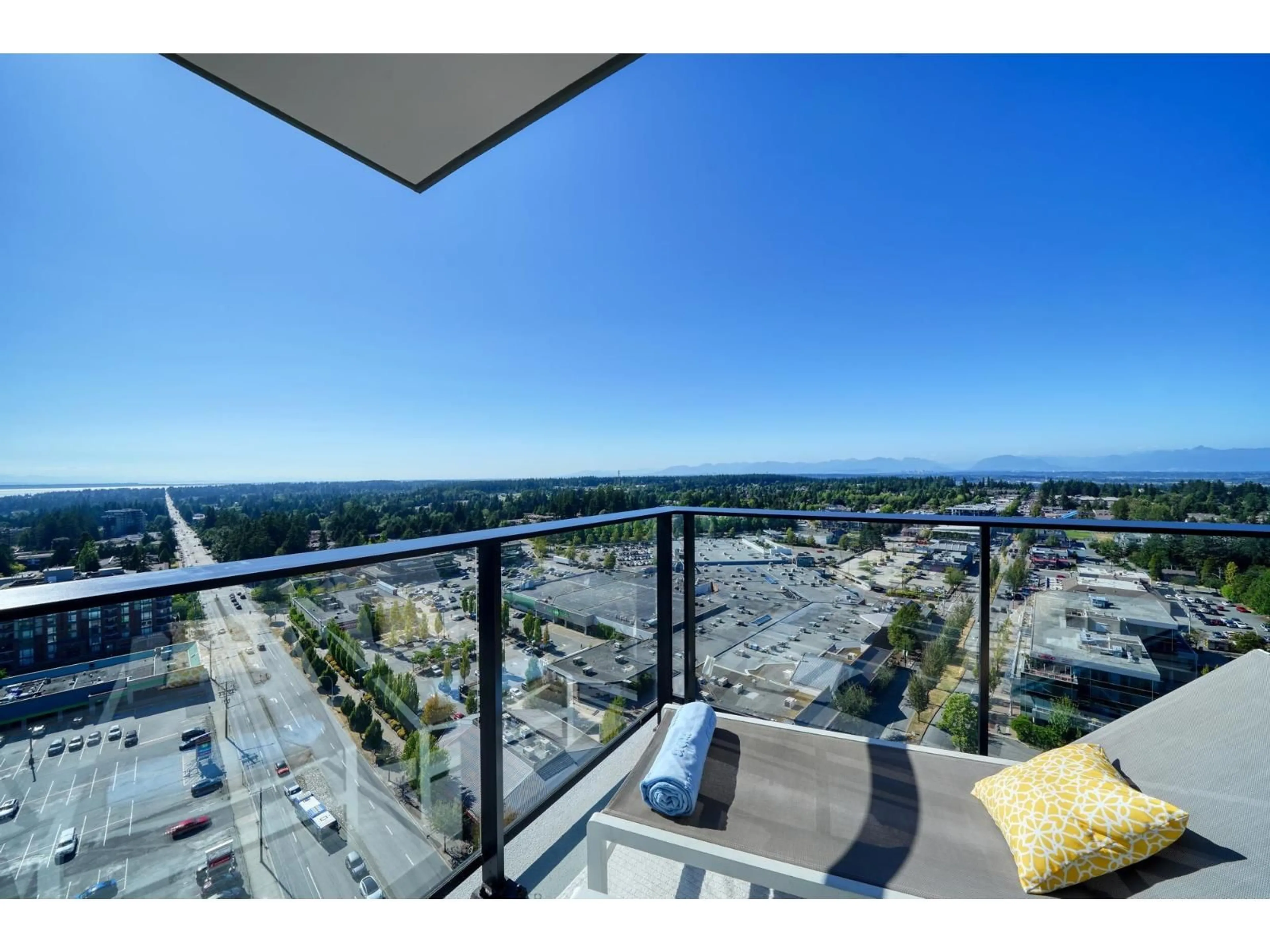 Unknown for 2006 - 1588 JOHNSTON ROAD, White Rock British Columbia V4B0C5