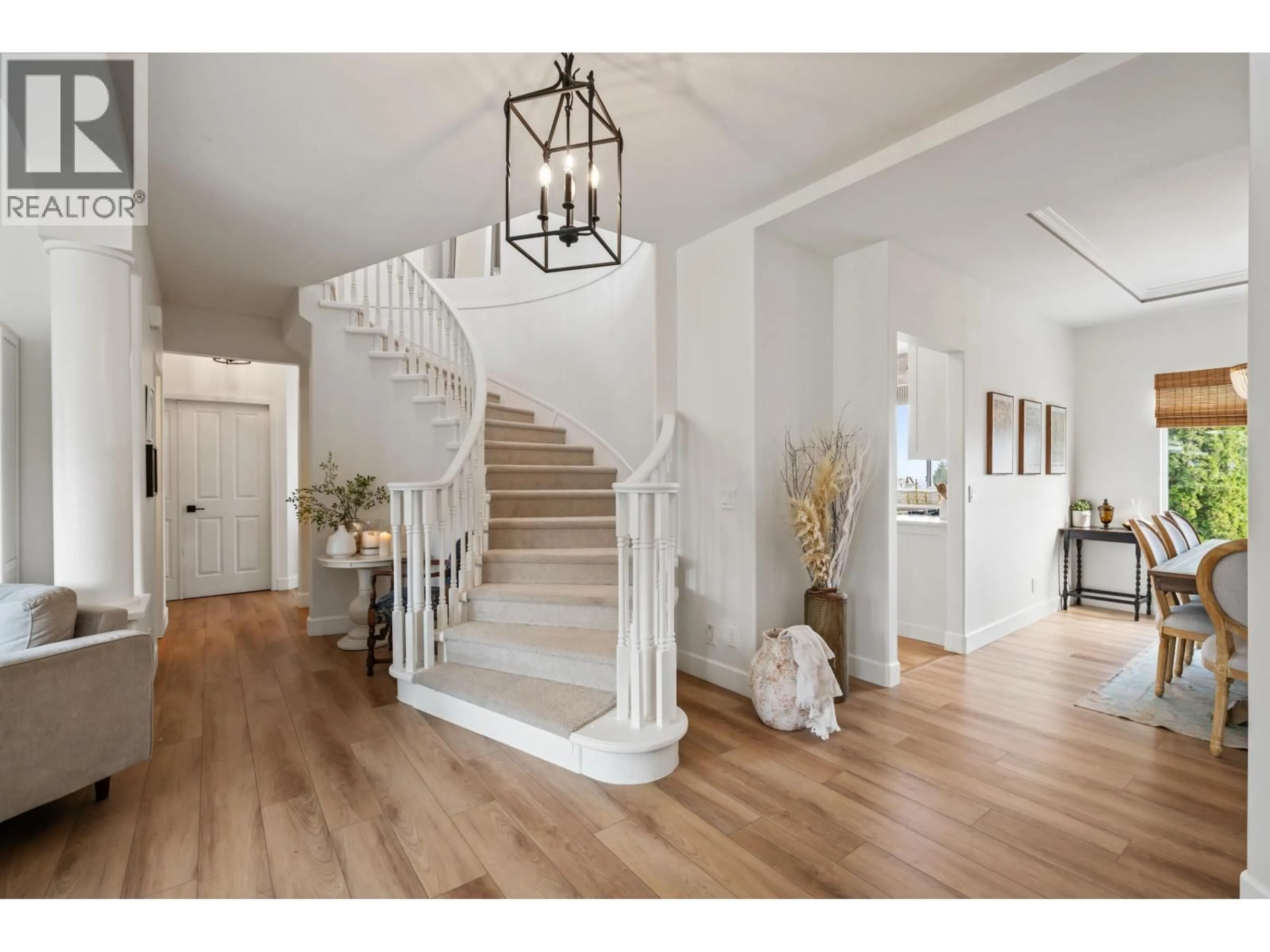 Indoor entryway for 2876 WOODSIA PLACE, Coquitlam British Columbia V3E2Y2