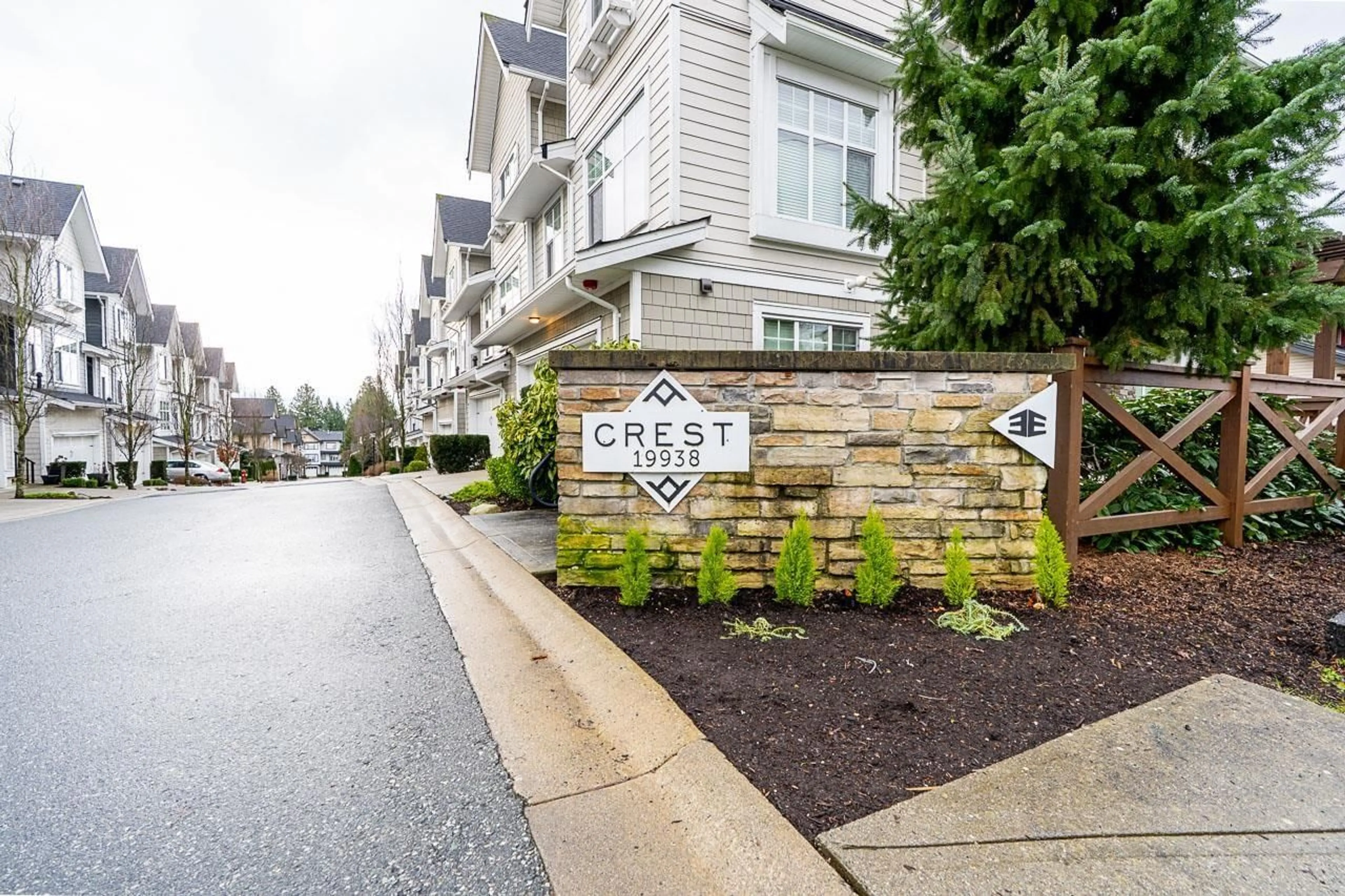 Unknown for 22 - 19938 70 AVENUE, Langley British Columbia V2Y0R1