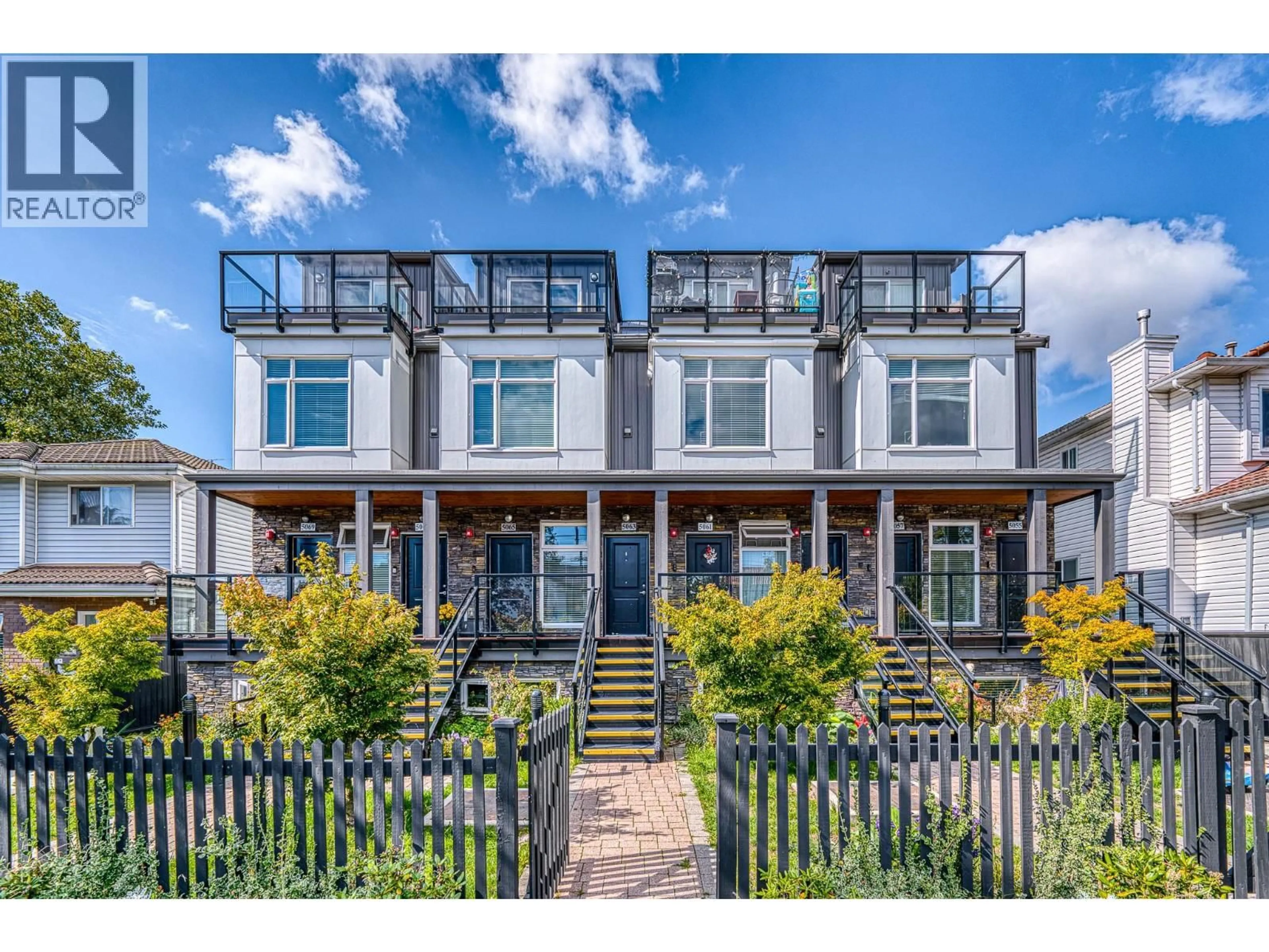 Unknown for 5063 EARLES STREET, Vancouver British Columbia V5R3R8