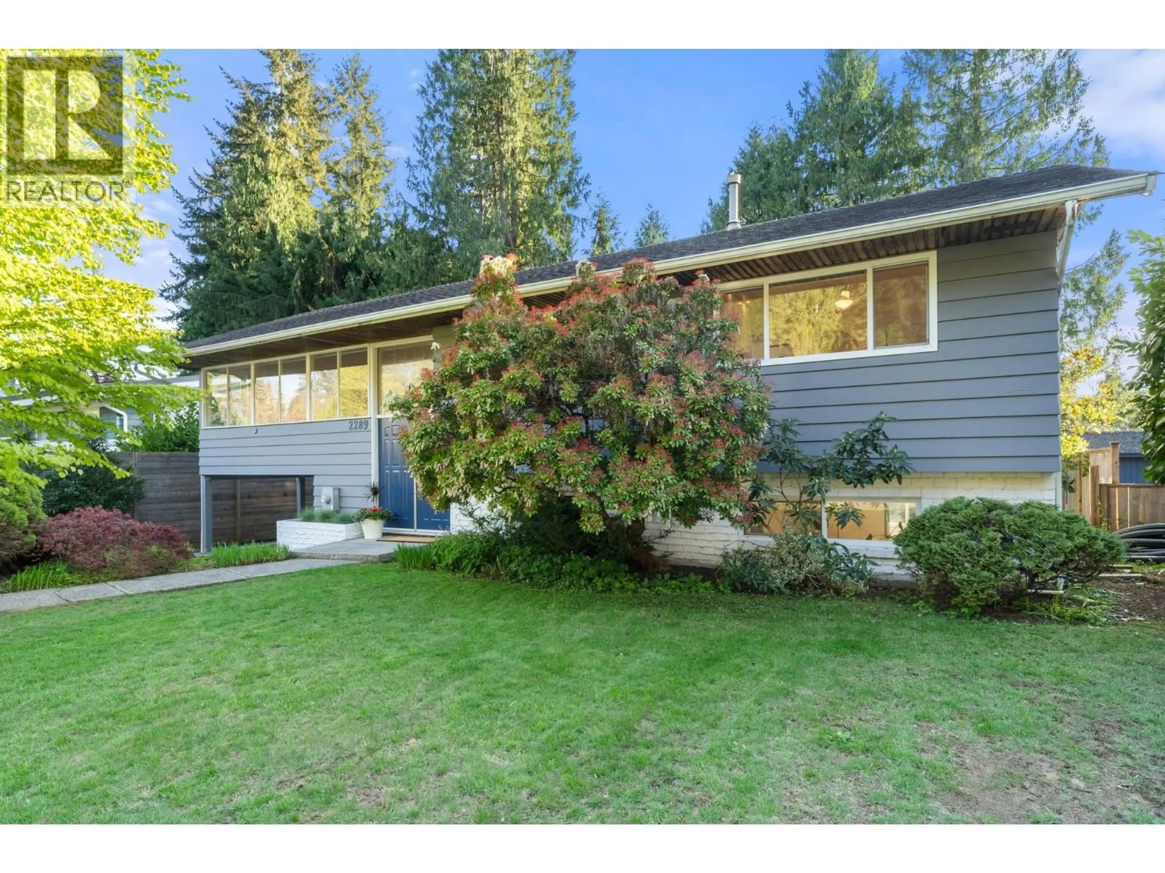 Home with vinyl exterior material, street for 2289 WHITMAN AVENUE, North Vancouver British Columbia V7H2C6