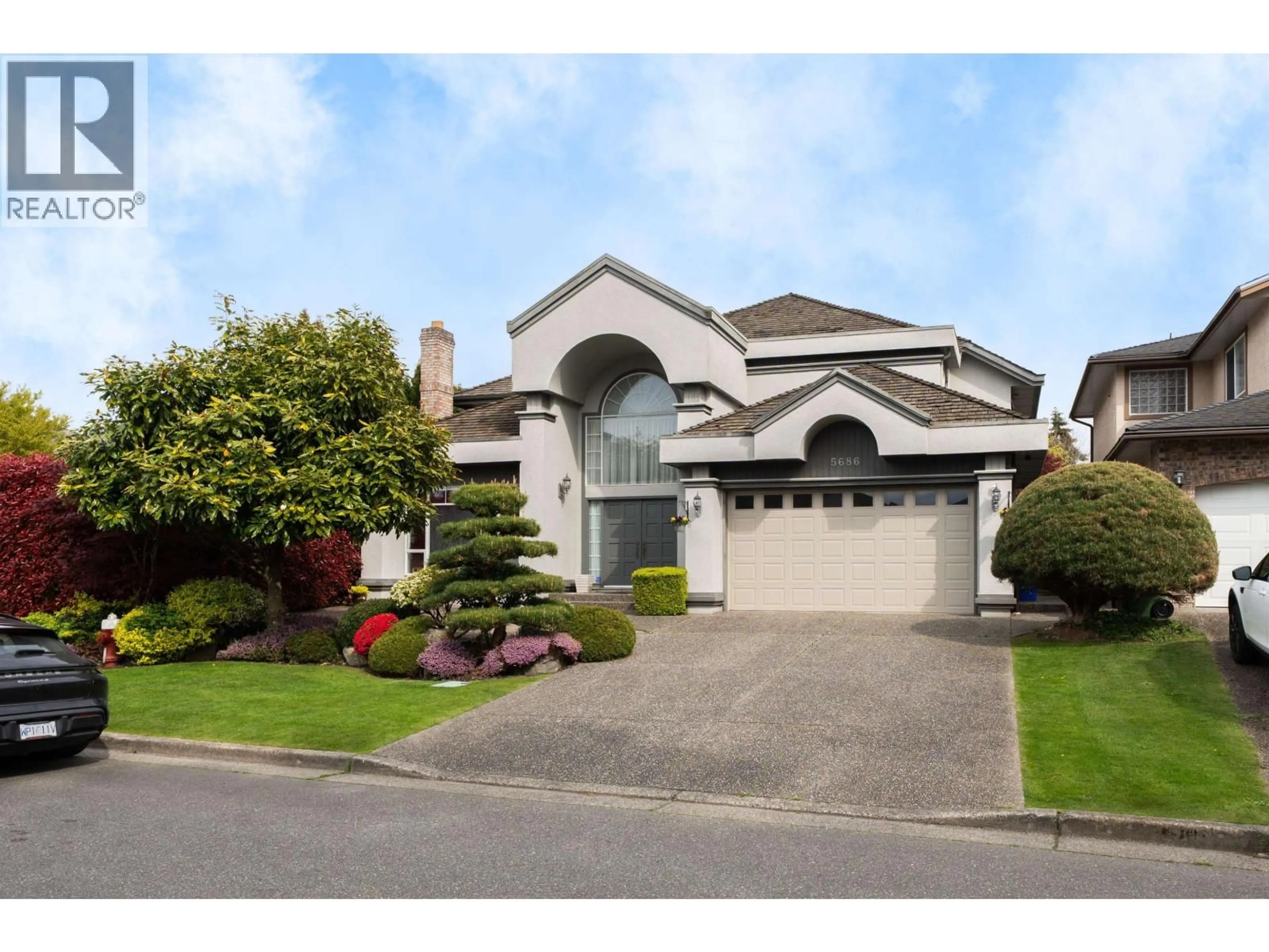 Home with vinyl exterior material, street for 5686 CORNWALL PLACE, Richmond British Columbia V7C5M7