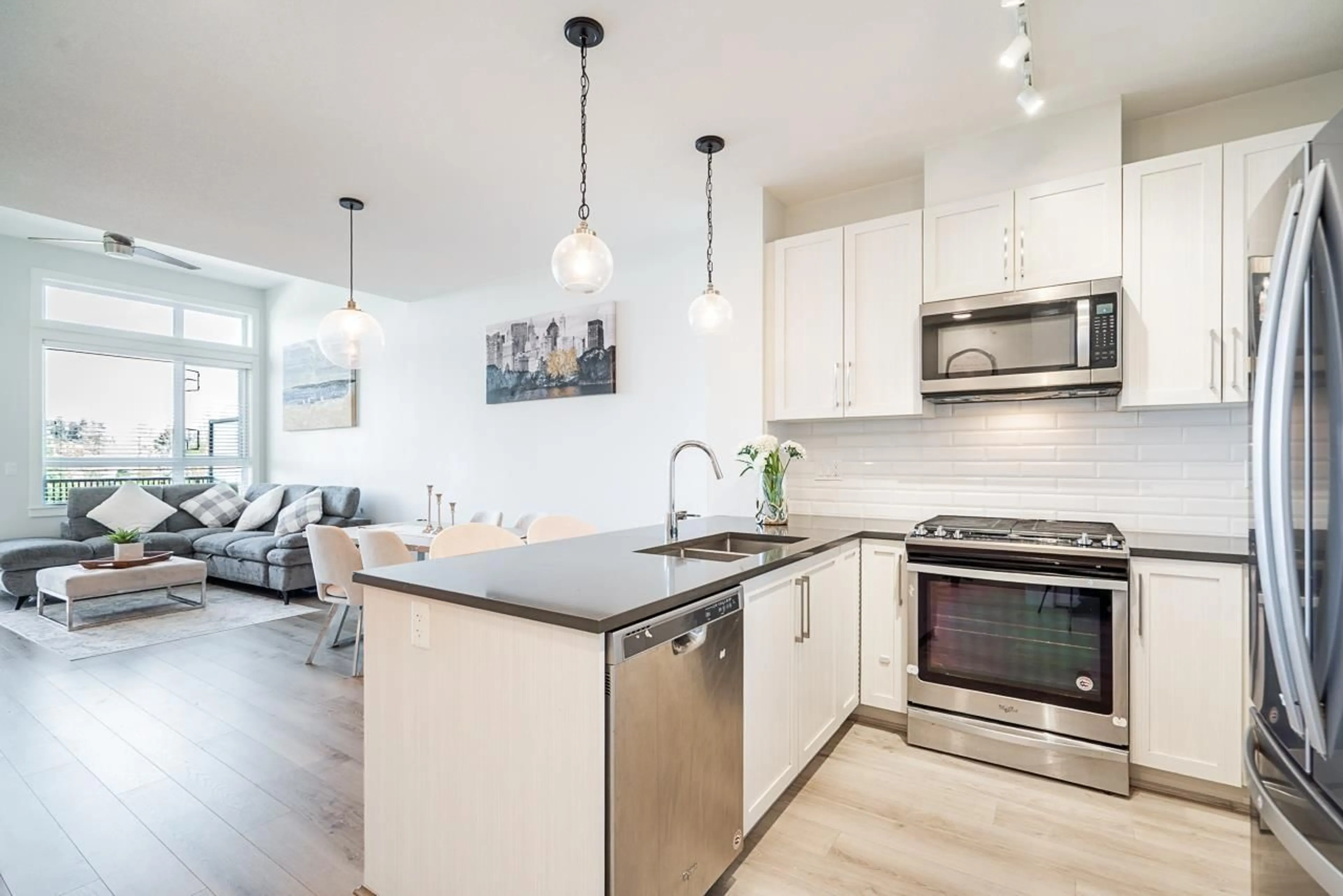 Open concept kitchen, unknown for 417 - 2960 151 STREET, Surrey British Columbia V4P0G3