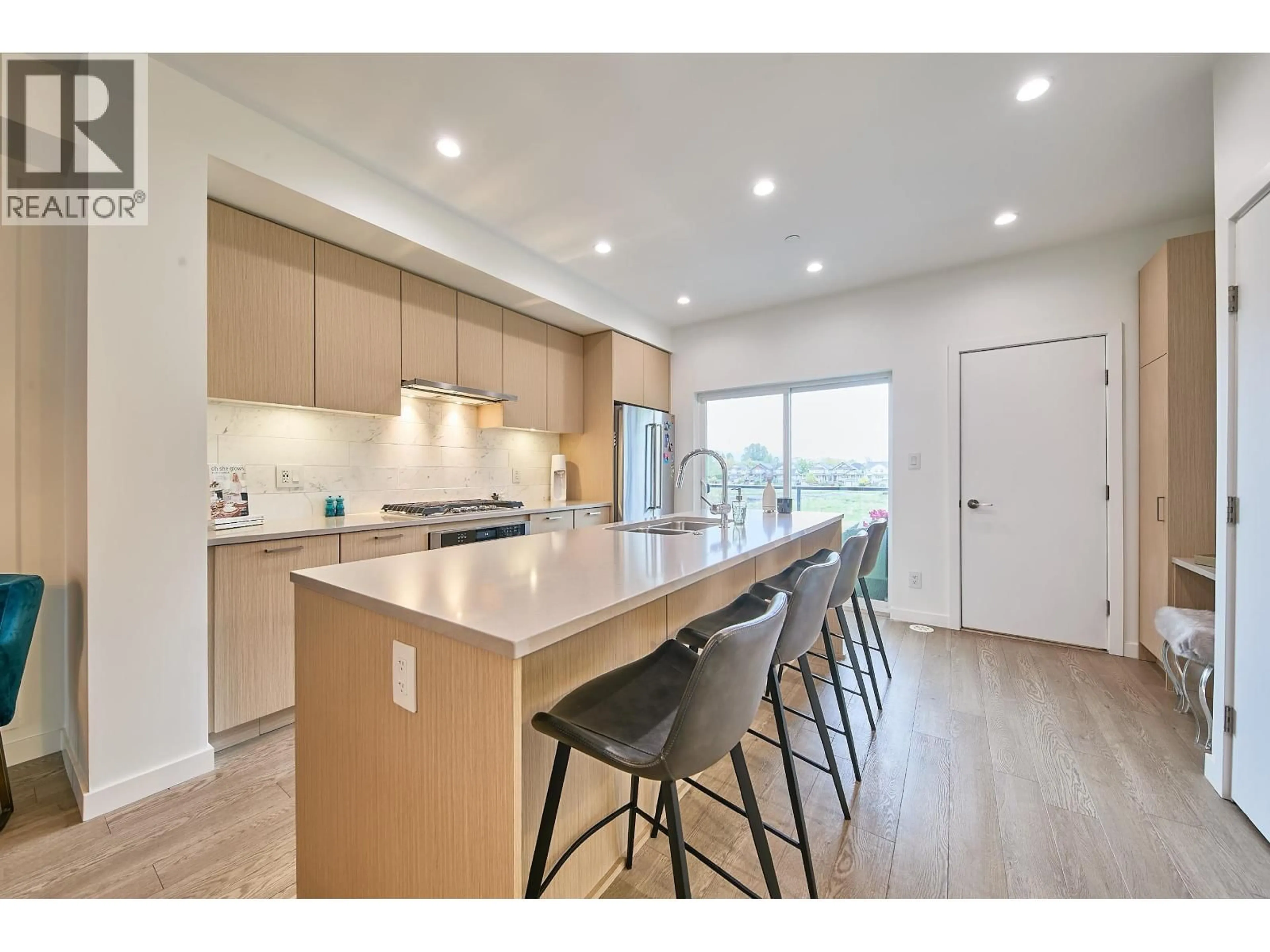 Open concept kitchen, unknown for 204 - 19451 SUTTON AVENUE, Pitt Meadows British Columbia V3Y0G6