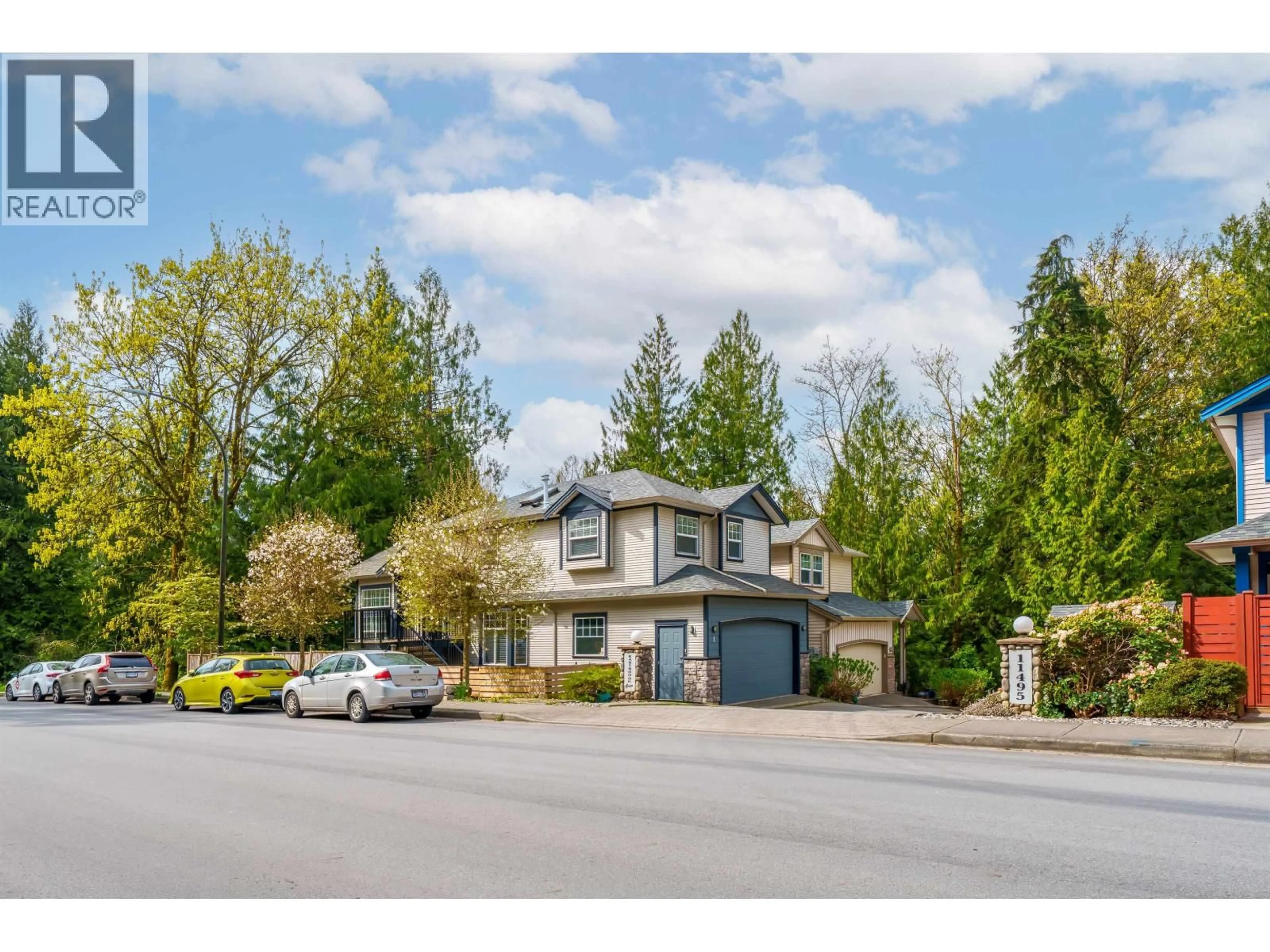 A pic from outside/outdoor area/front of a property/back of a property/a pic from drone, street for 1 - 11495 COTTONWOOD DRIVE, Maple Ridge British Columbia V2X6C8