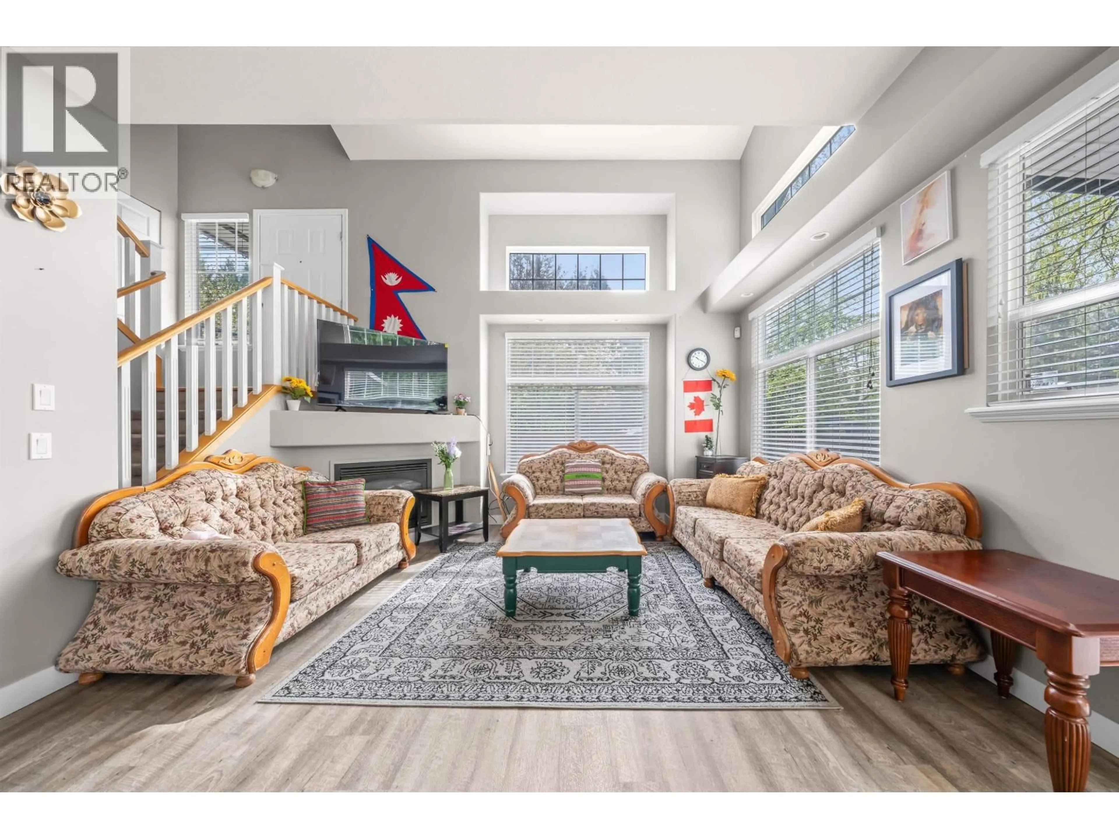 Living room with furniture, unknown for 1 - 11495 COTTONWOOD DRIVE, Maple Ridge British Columbia V2X6C8