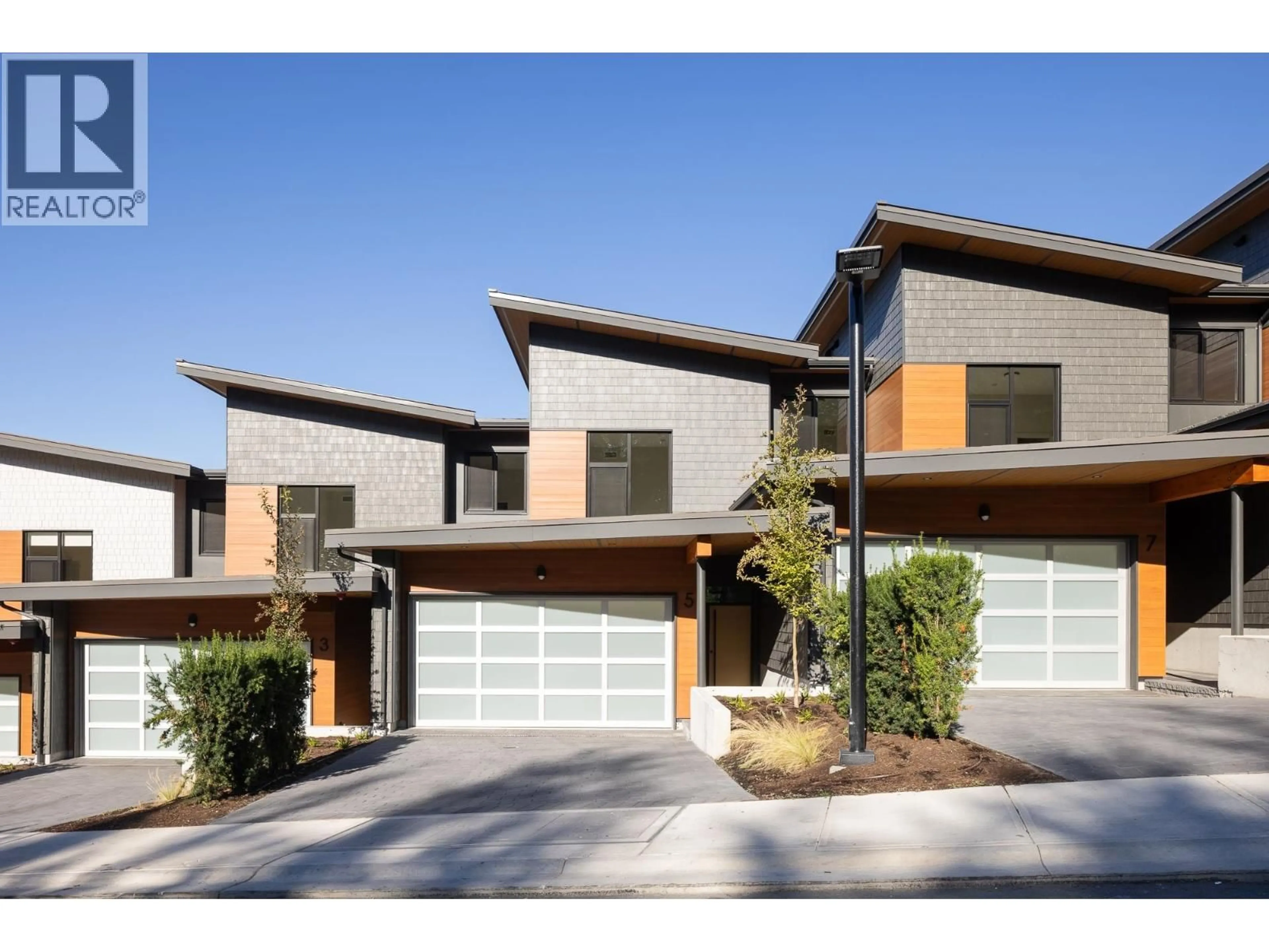 Home with brick exterior material, street for 7 - 3407 MAMQUAM ROAD, Squamish British Columbia V8B1E4