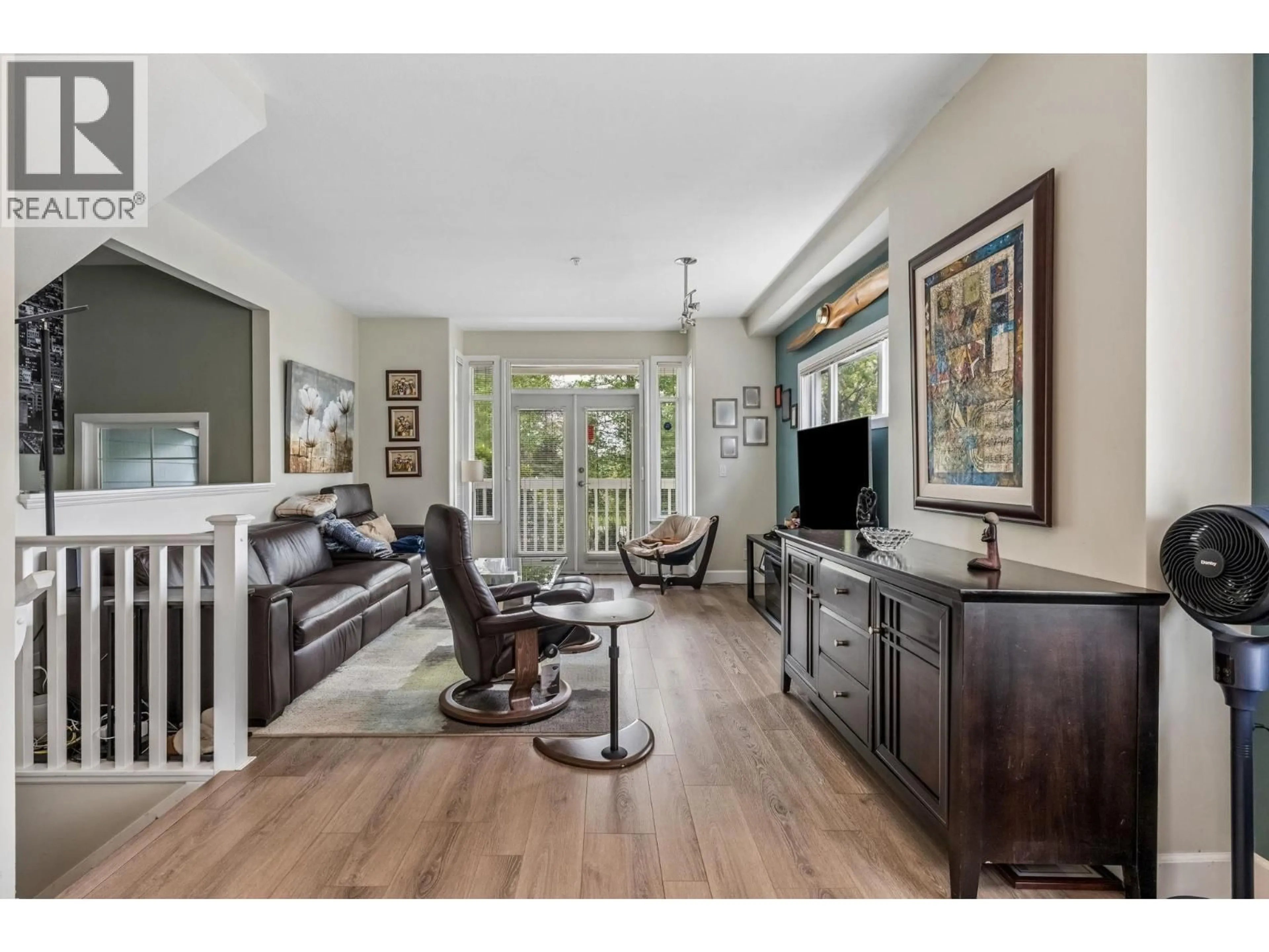 Living room with furniture, unknown for 5 - 4311 BAYVIEW STREET, Richmond British Columbia V7E6S5